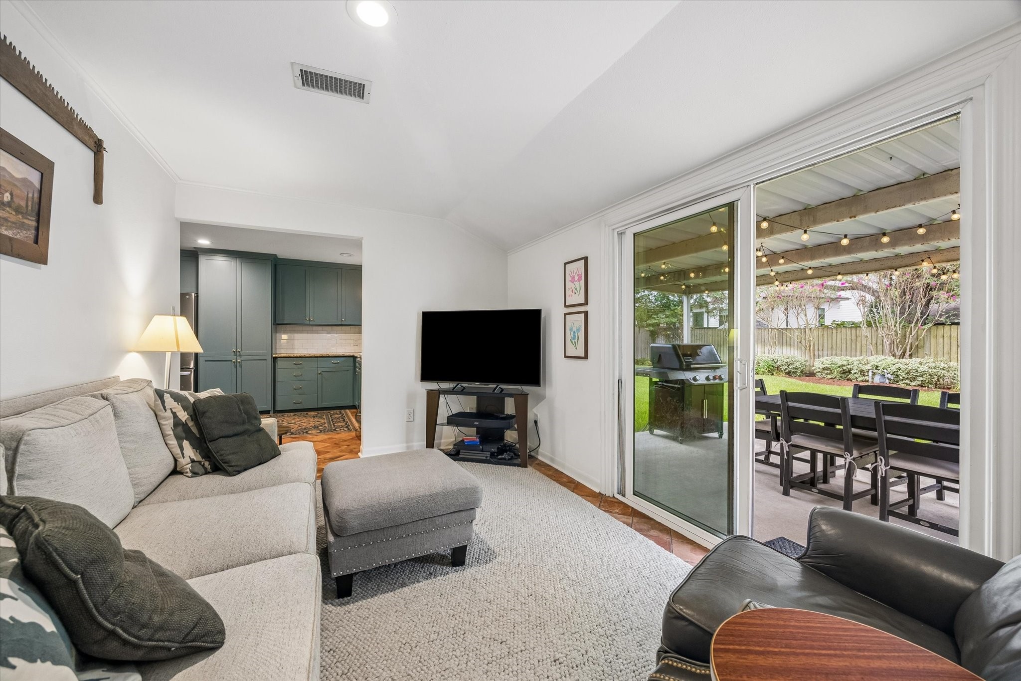 2031 Chantilly Lane photo 16