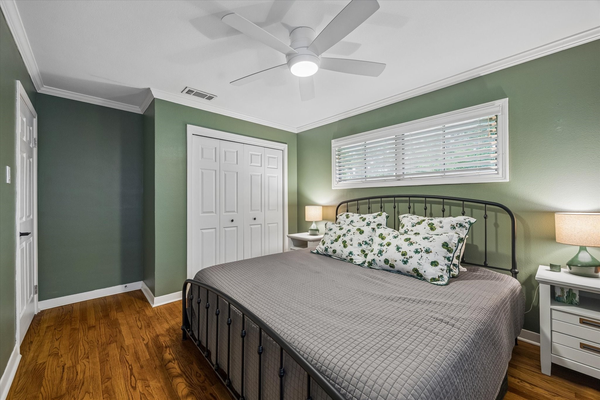 2031 Chantilly Lane photo 19
