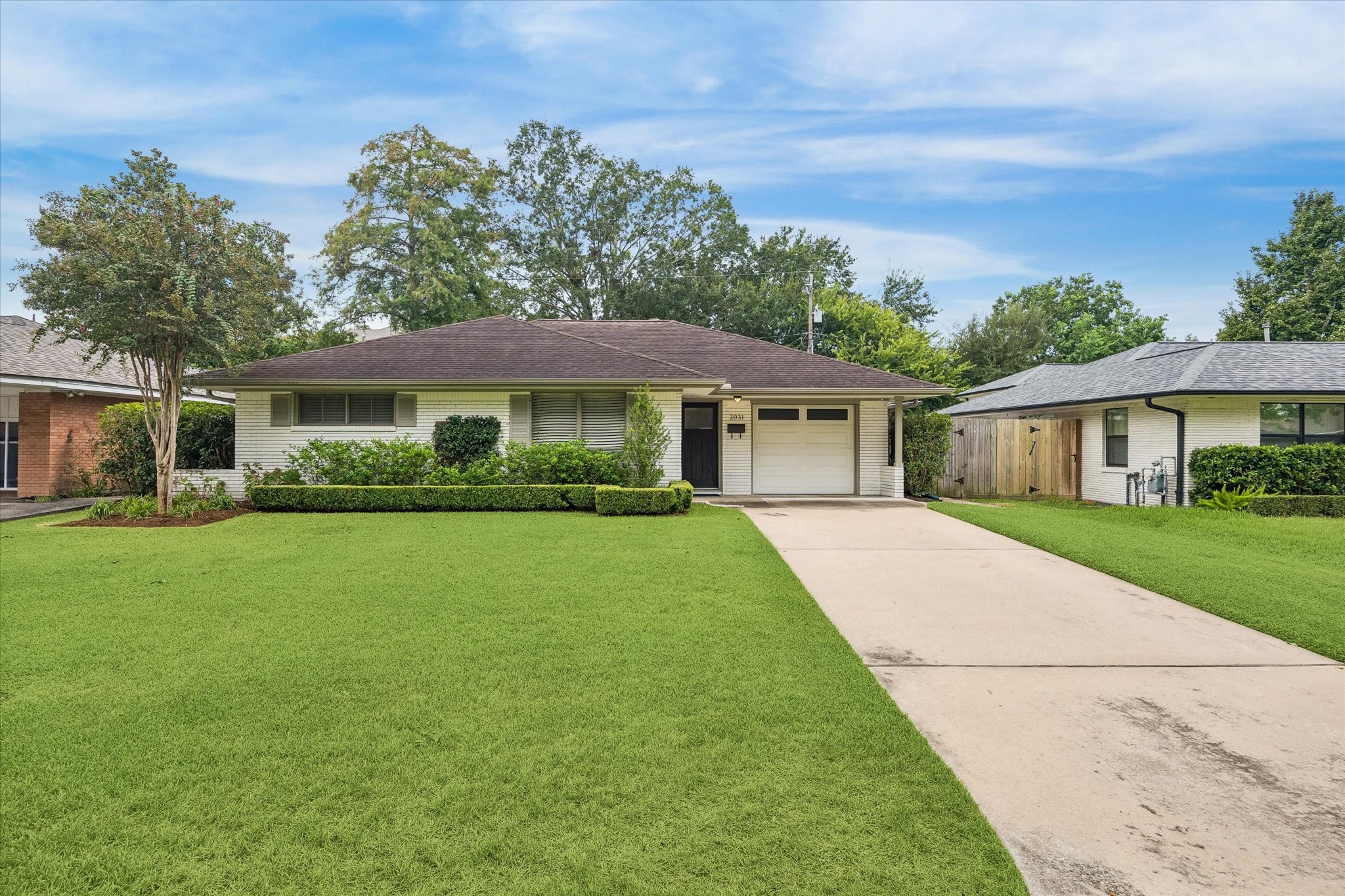 2031 Chantilly Lane photo 27