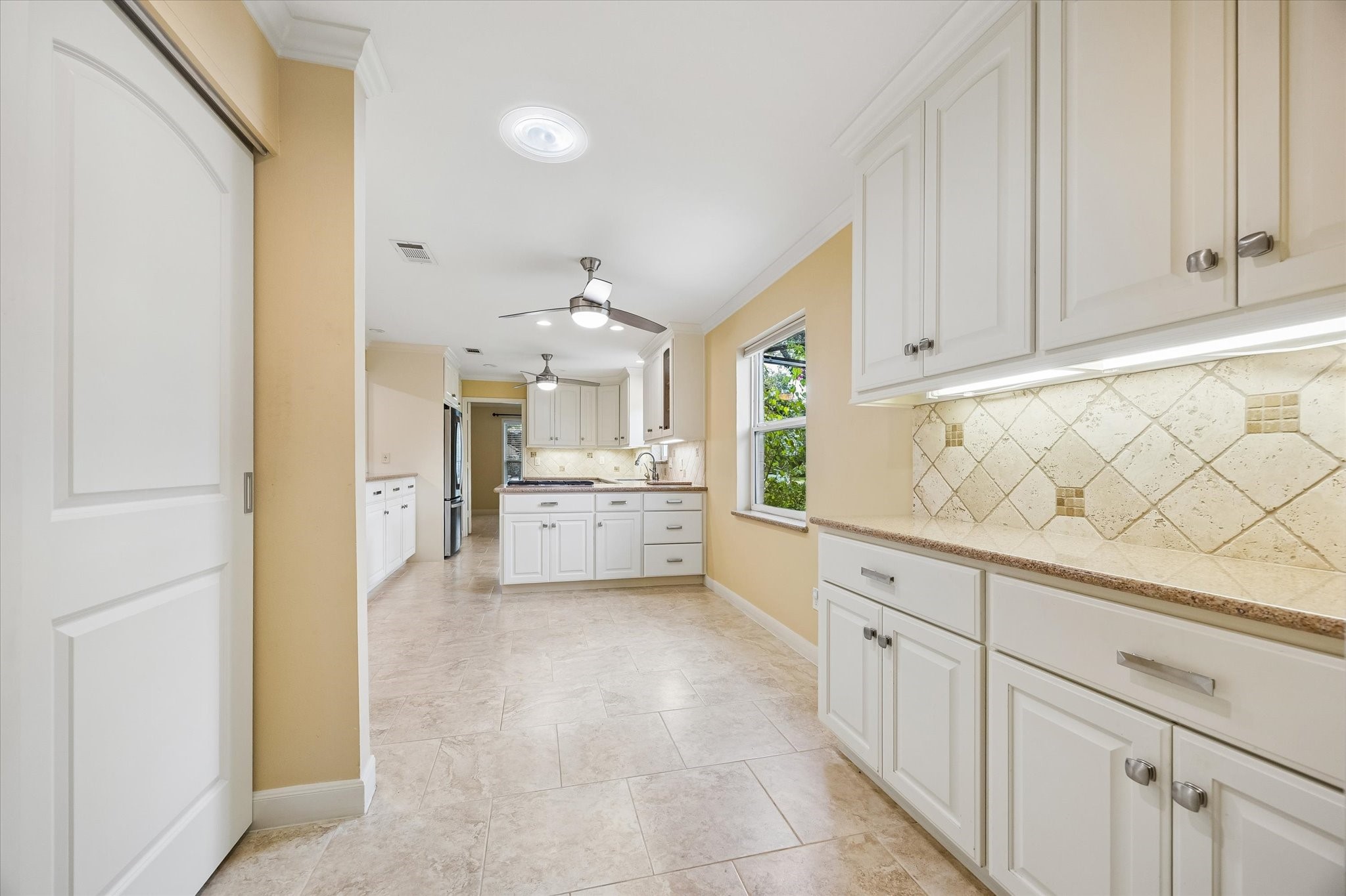 10814 Overbrook Lane photo 12