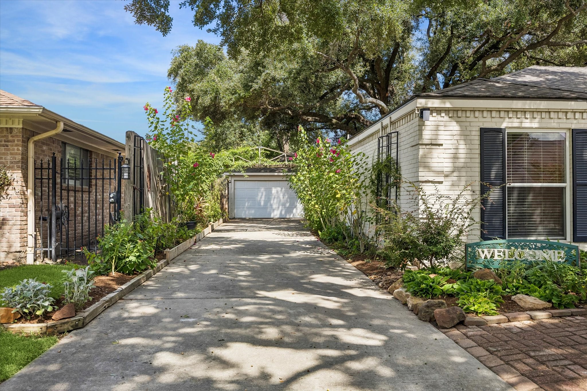 10814 Overbrook Lane photo 3