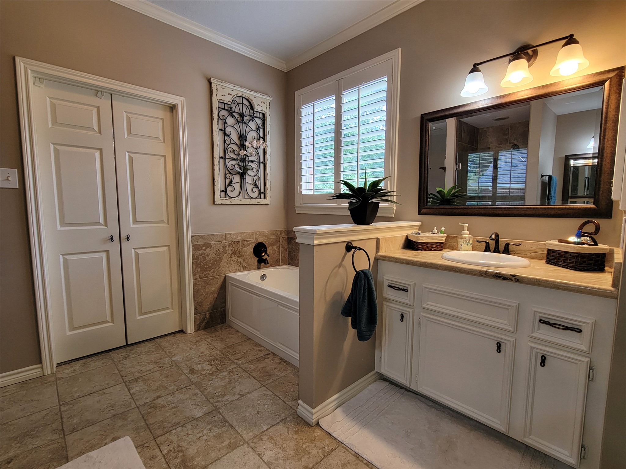 549 Stephen F Austin Drive photo 14