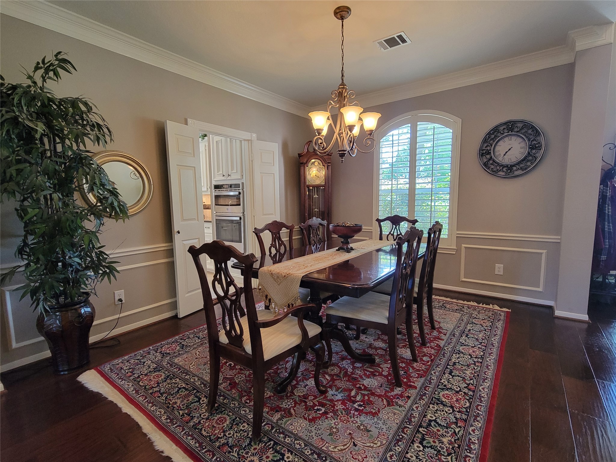 549 Stephen F Austin Drive photo 4