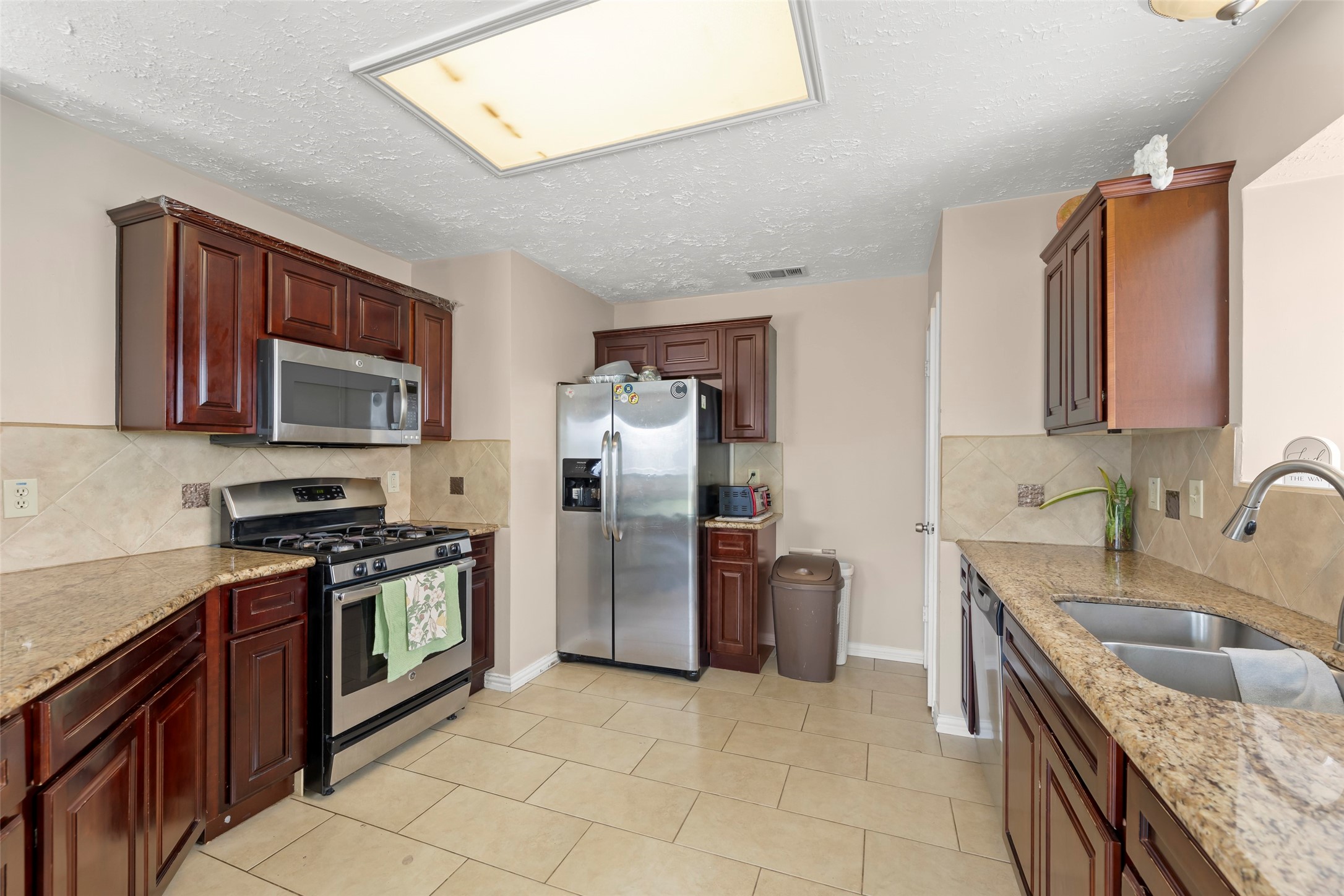 2033 Wildwood Ridge Drive photo 11