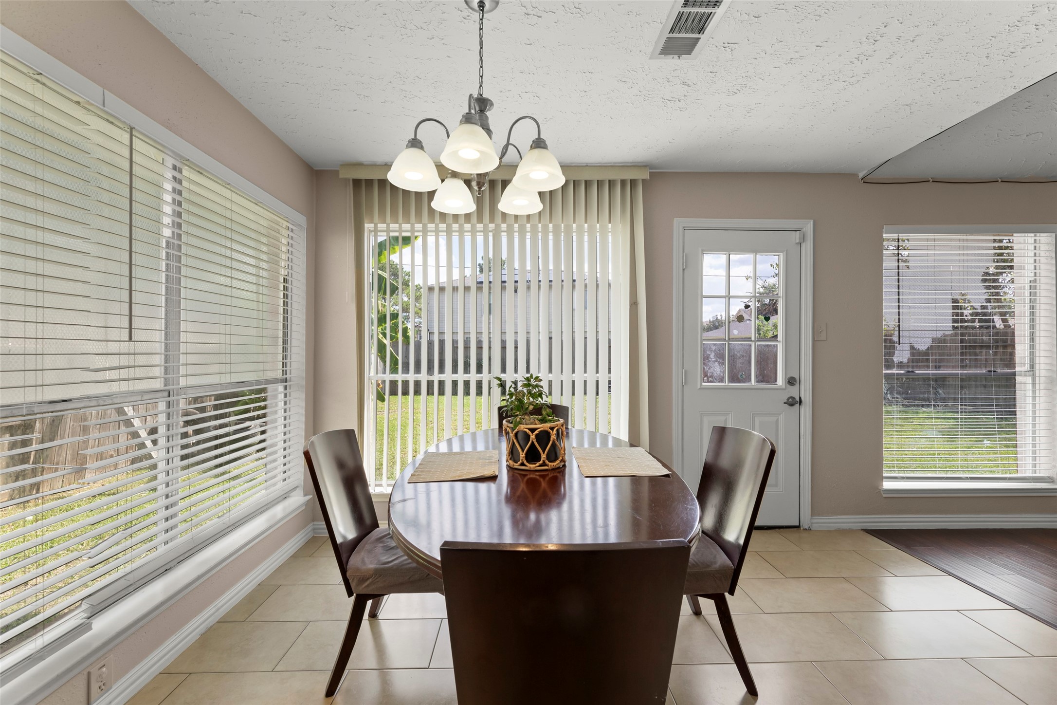 2033 Wildwood Ridge Drive photo 12