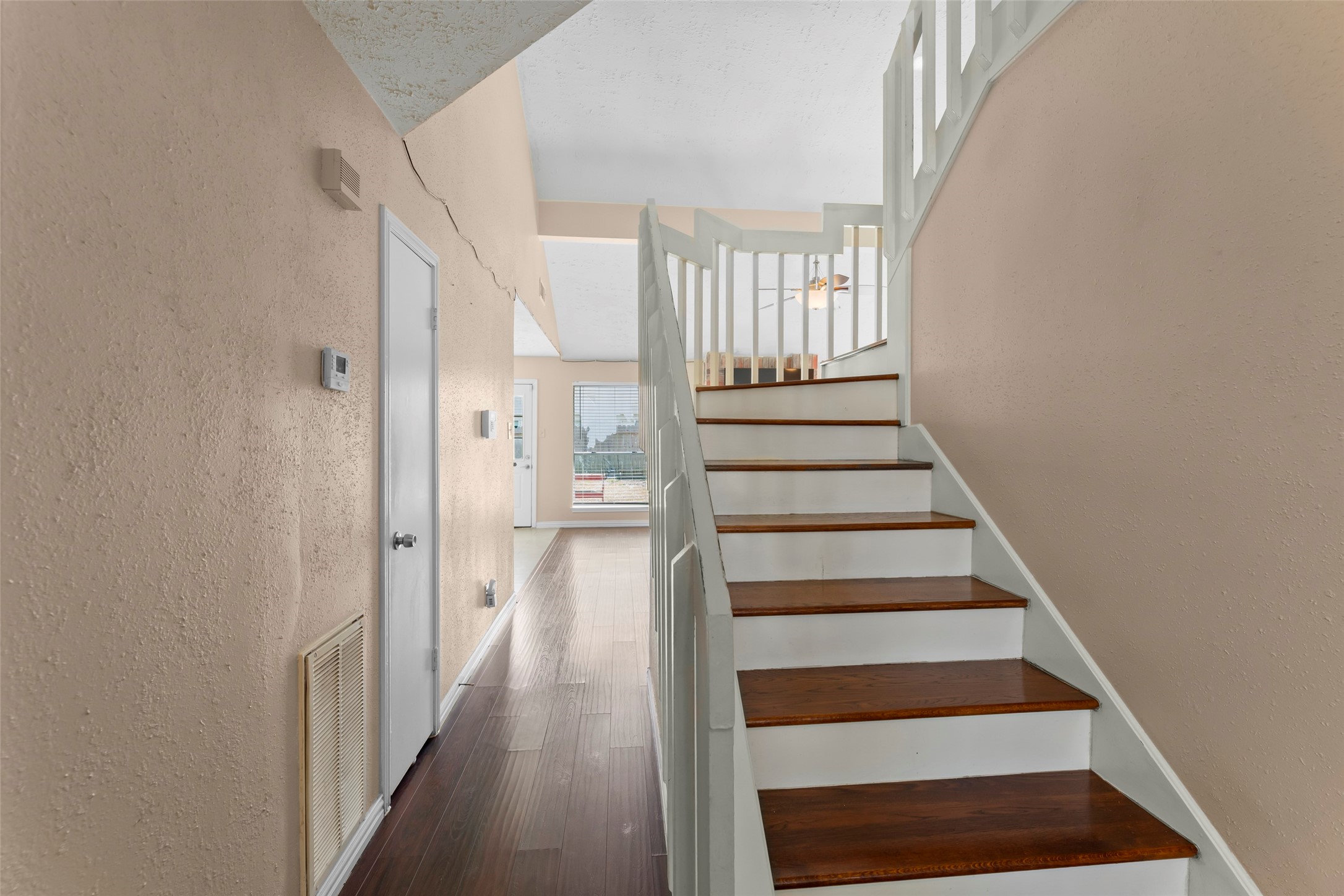 2033 Wildwood Ridge Drive photo 14
