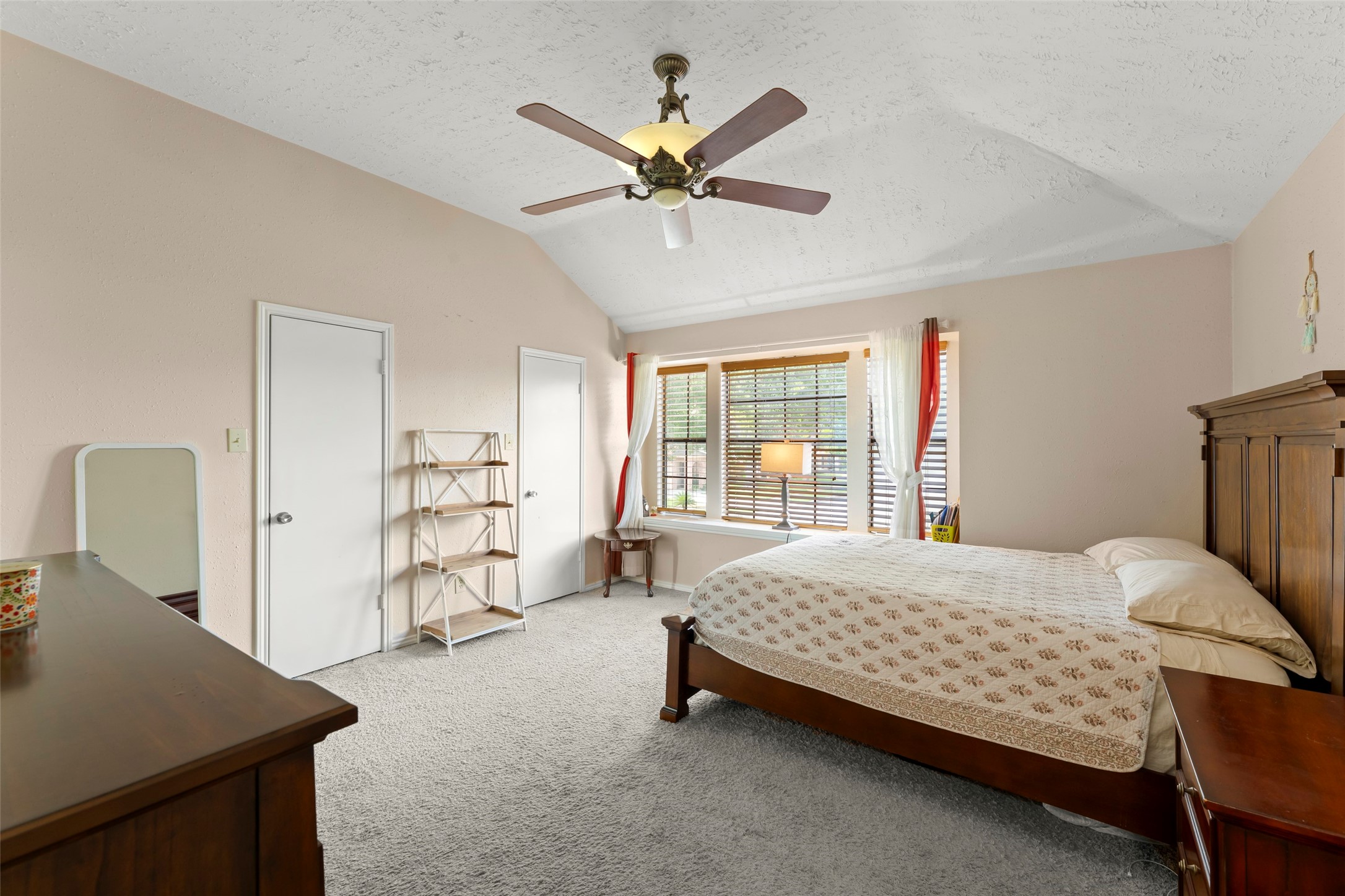 2033 Wildwood Ridge Drive photo 19