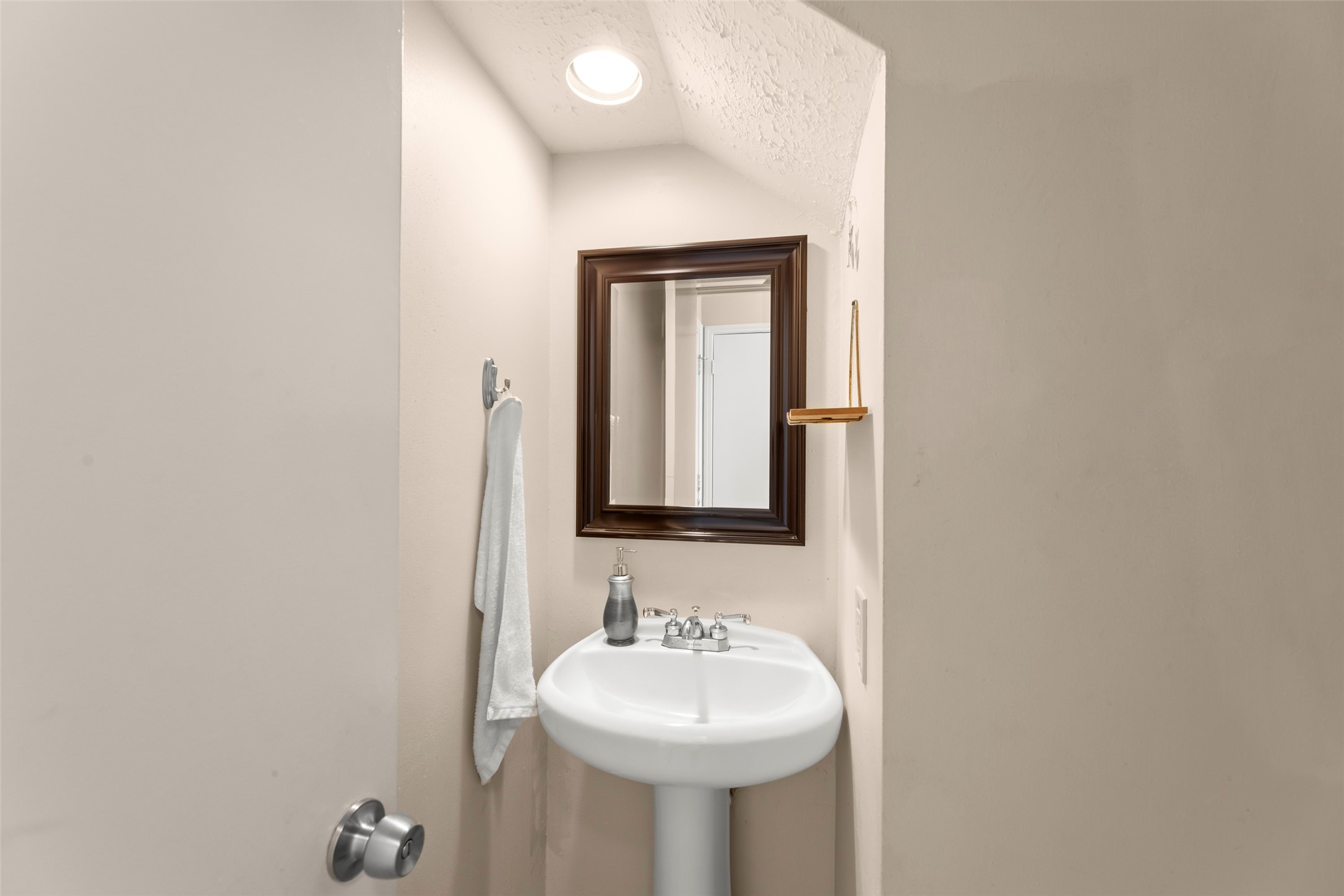 2033 Wildwood Ridge Drive photo 25