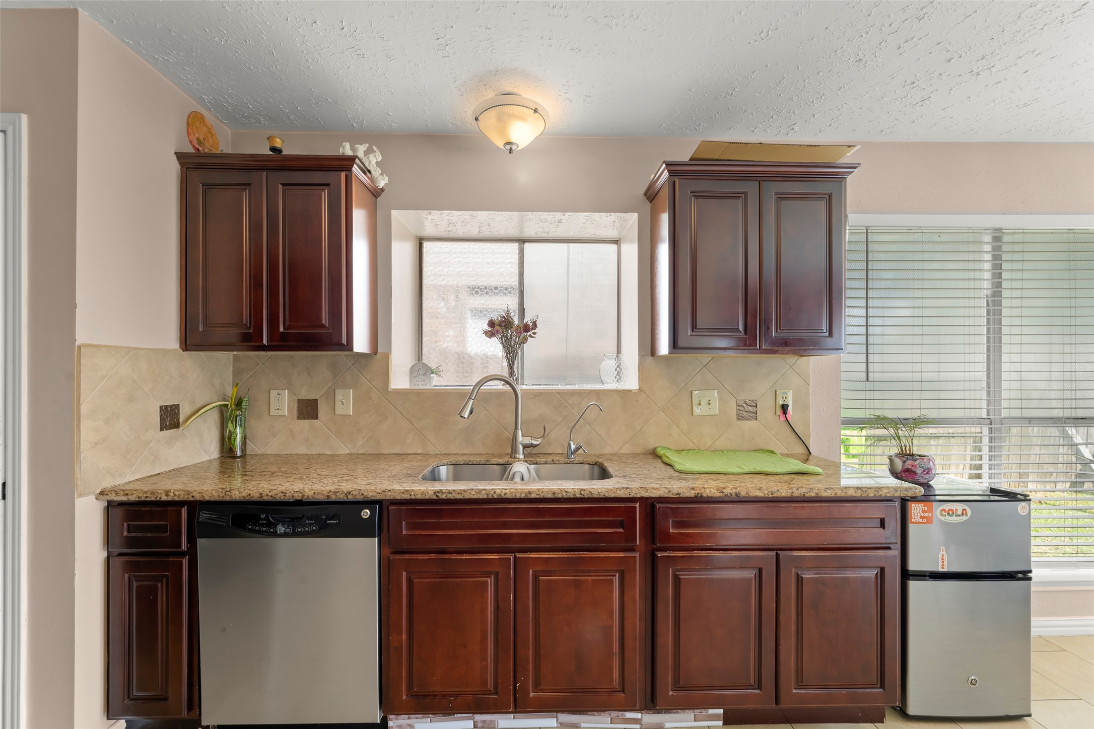 2033 Wildwood Ridge Drive photo 9