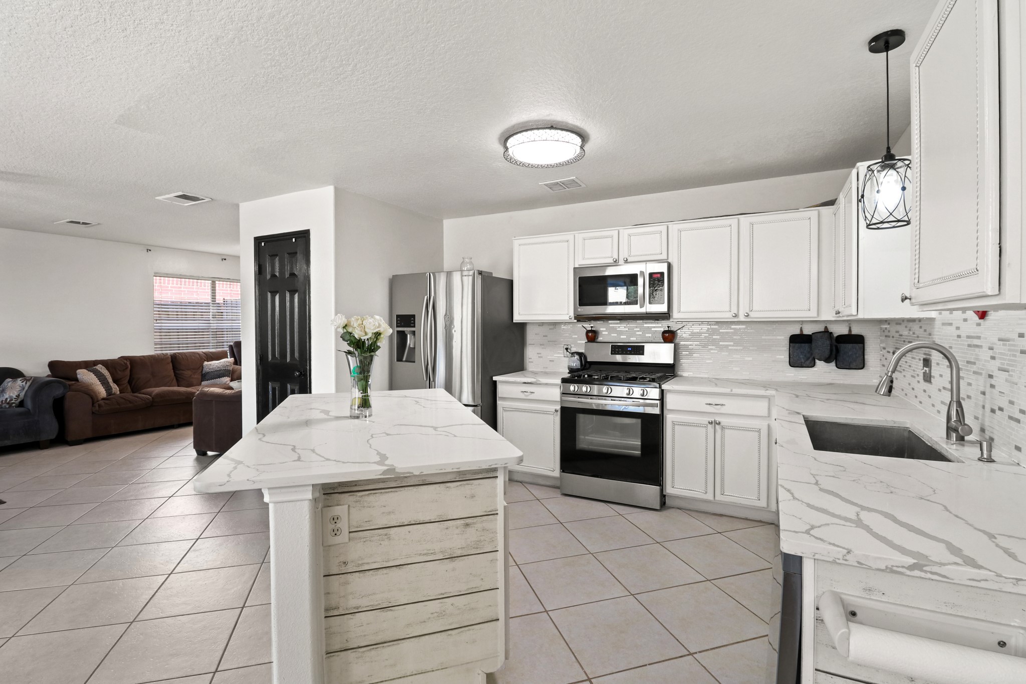 19119 Colony Grove Lane photo 5