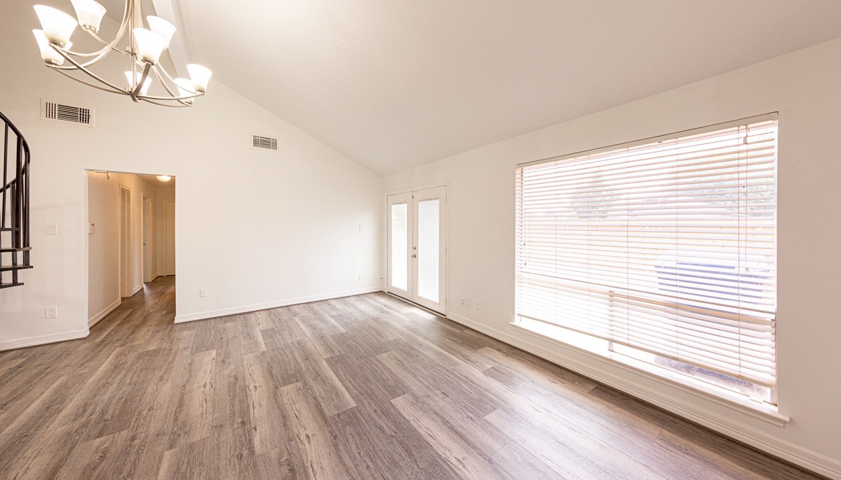 15102 Sheffield Terrace photo 21