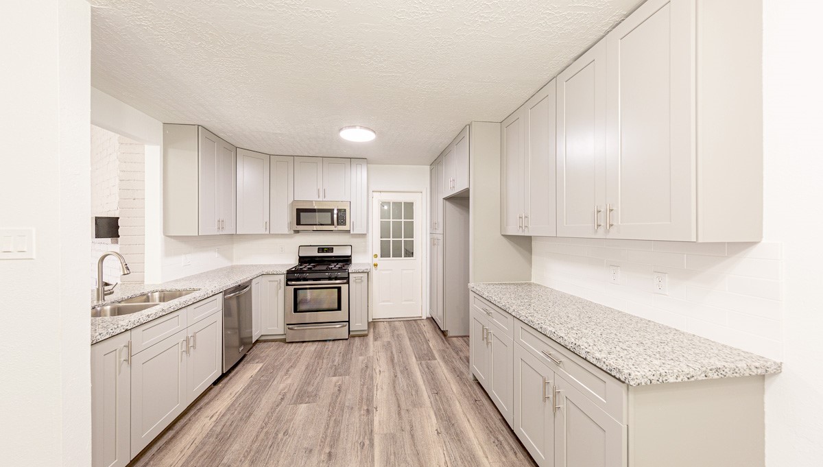 15102 Sheffield Terrace photo 6