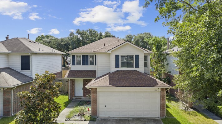 834 Oak West Drive