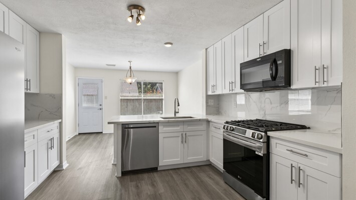 834 Oak West Drive photo 5