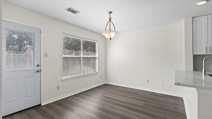 834 Oak West Drive photo 9