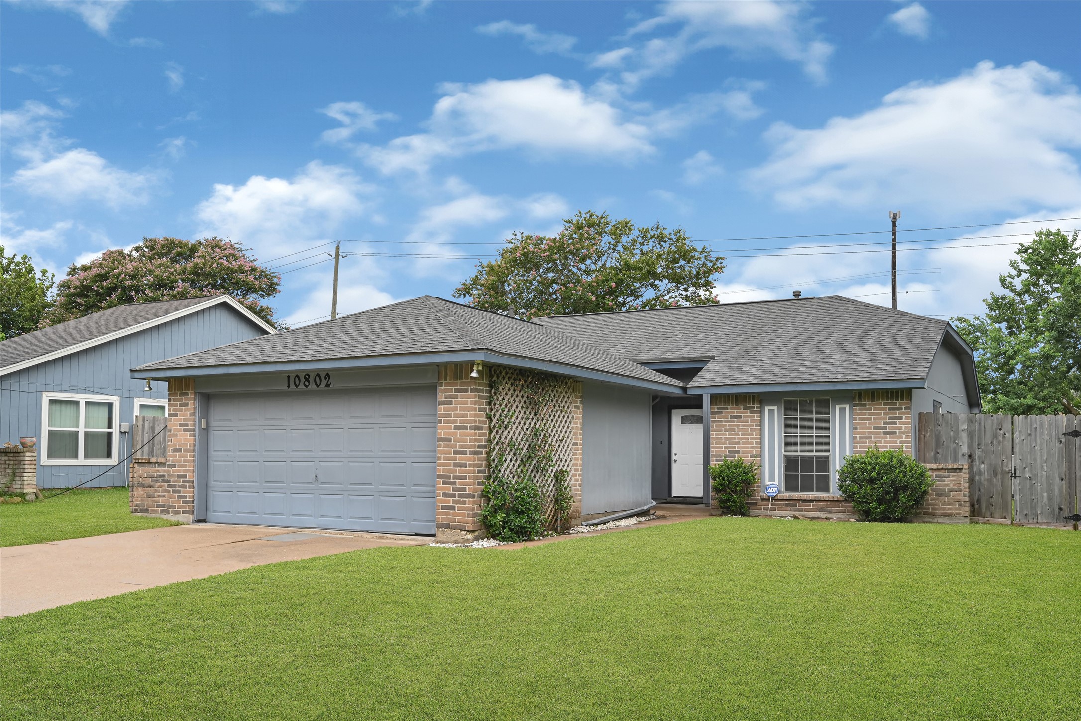 10802 Forest Leaf Drive