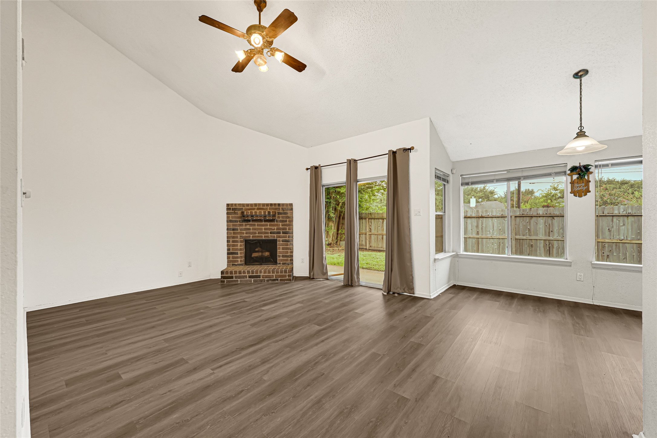 10802 Forest Leaf Drive photo 9