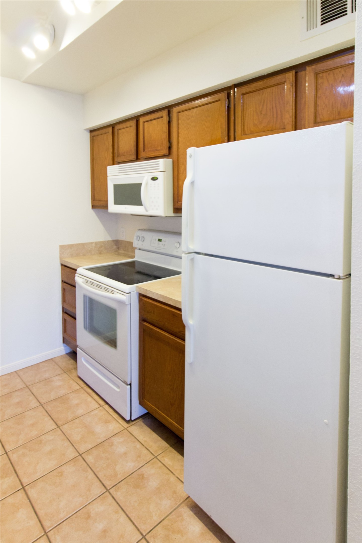 2121 El Paseo Street 1706 photo 5