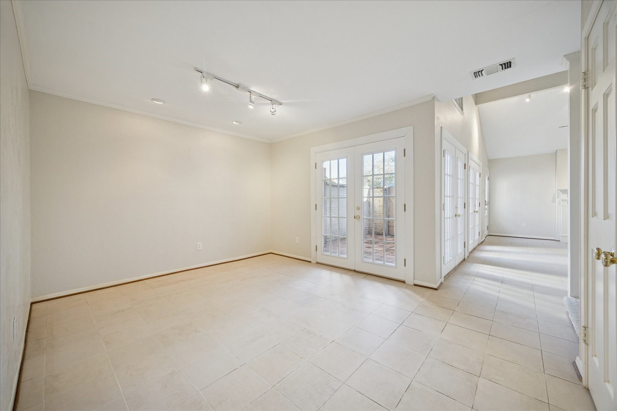 11521 Village Place Drive 154 photo 9