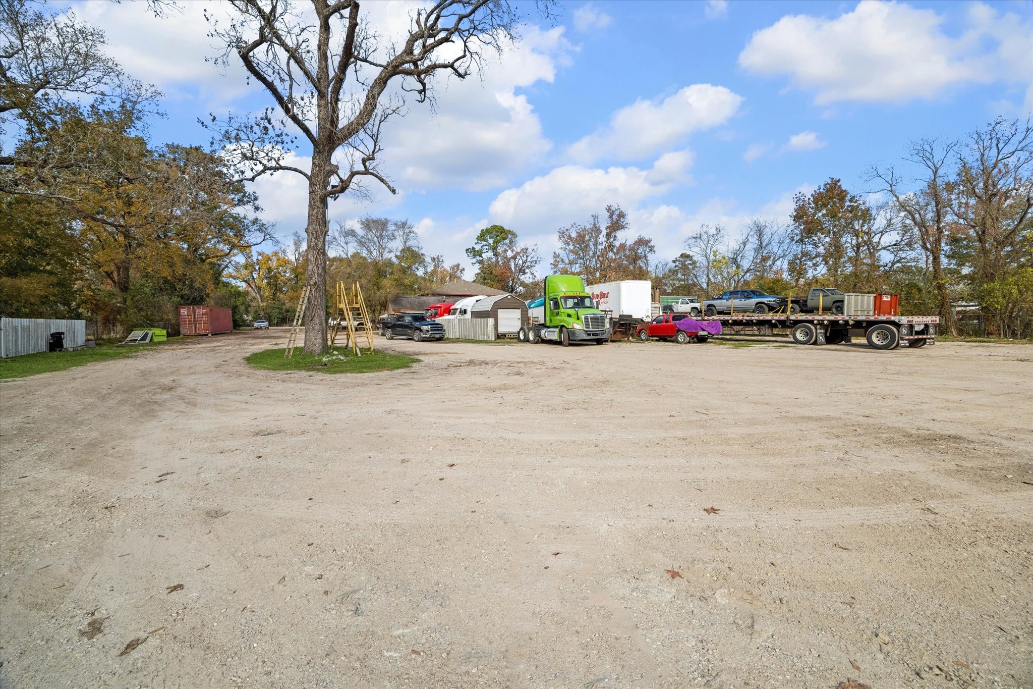 9114 1/2 N Green River Drive photo 6