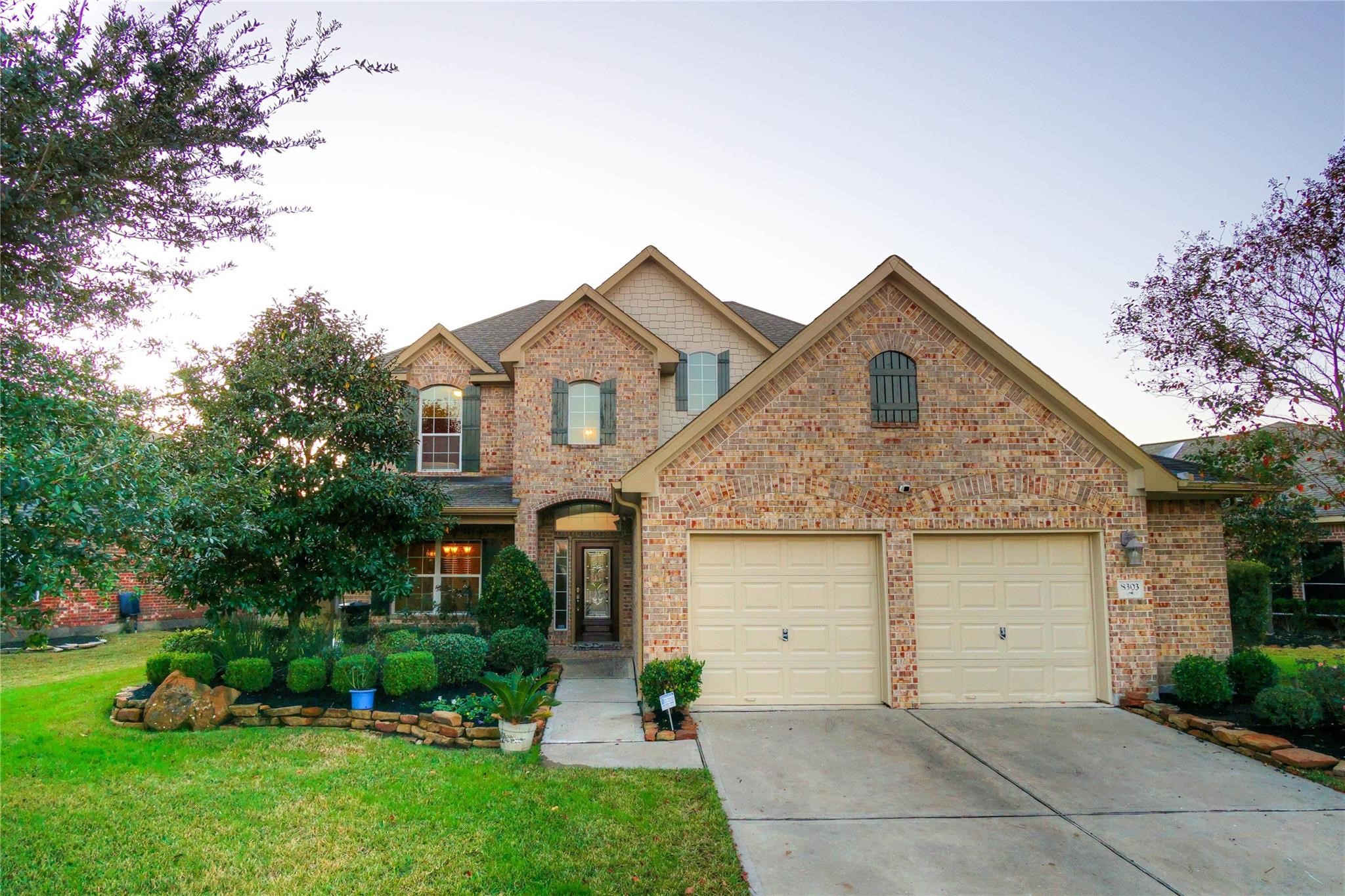 8303 Kerrington Glen Drive photo 2