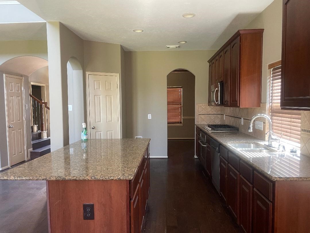 8303 Kerrington Glen Drive photo 11