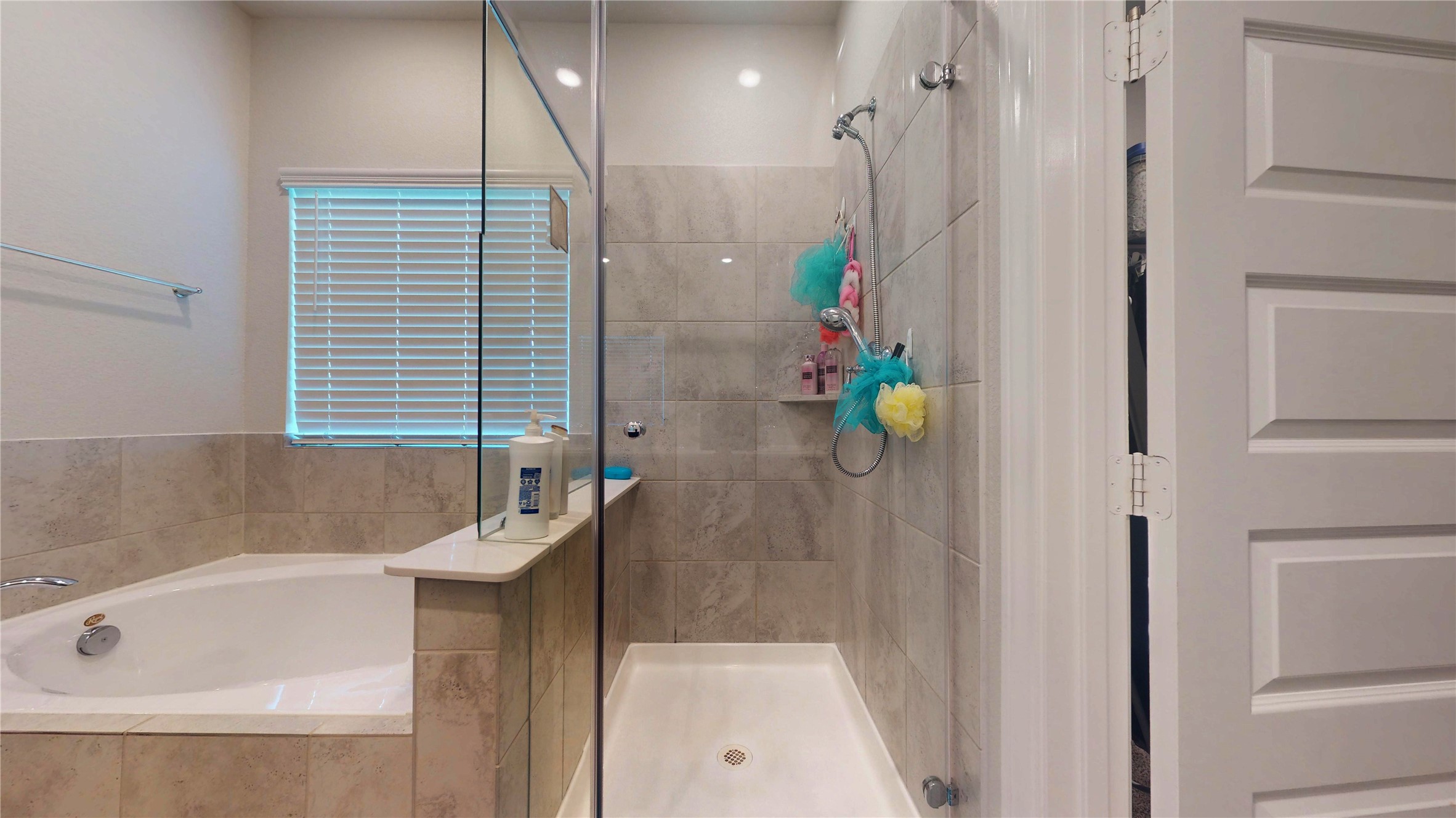 2543 Shelly Lang Court photo 11