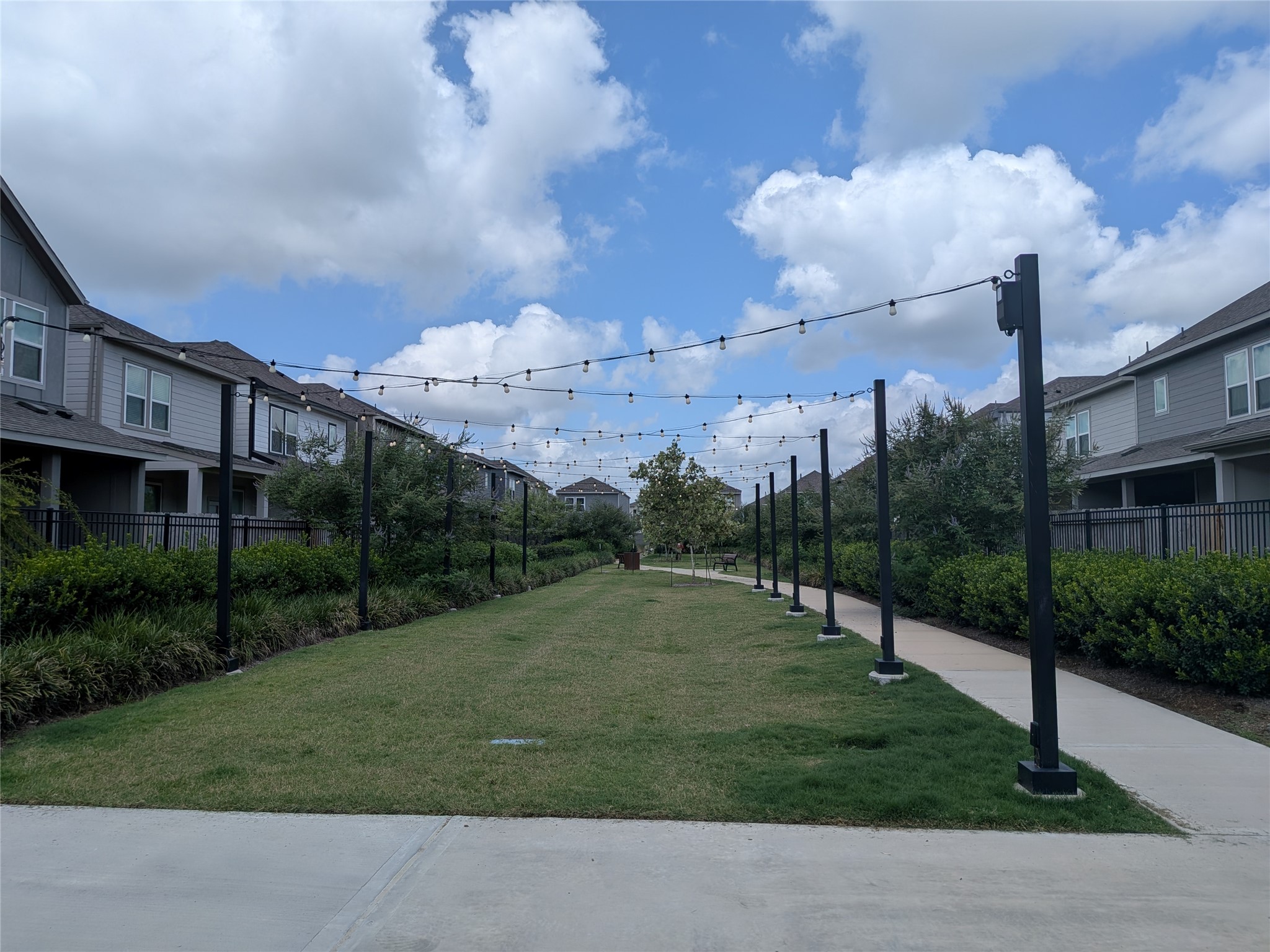 14751 Slow River Avenue photo 29