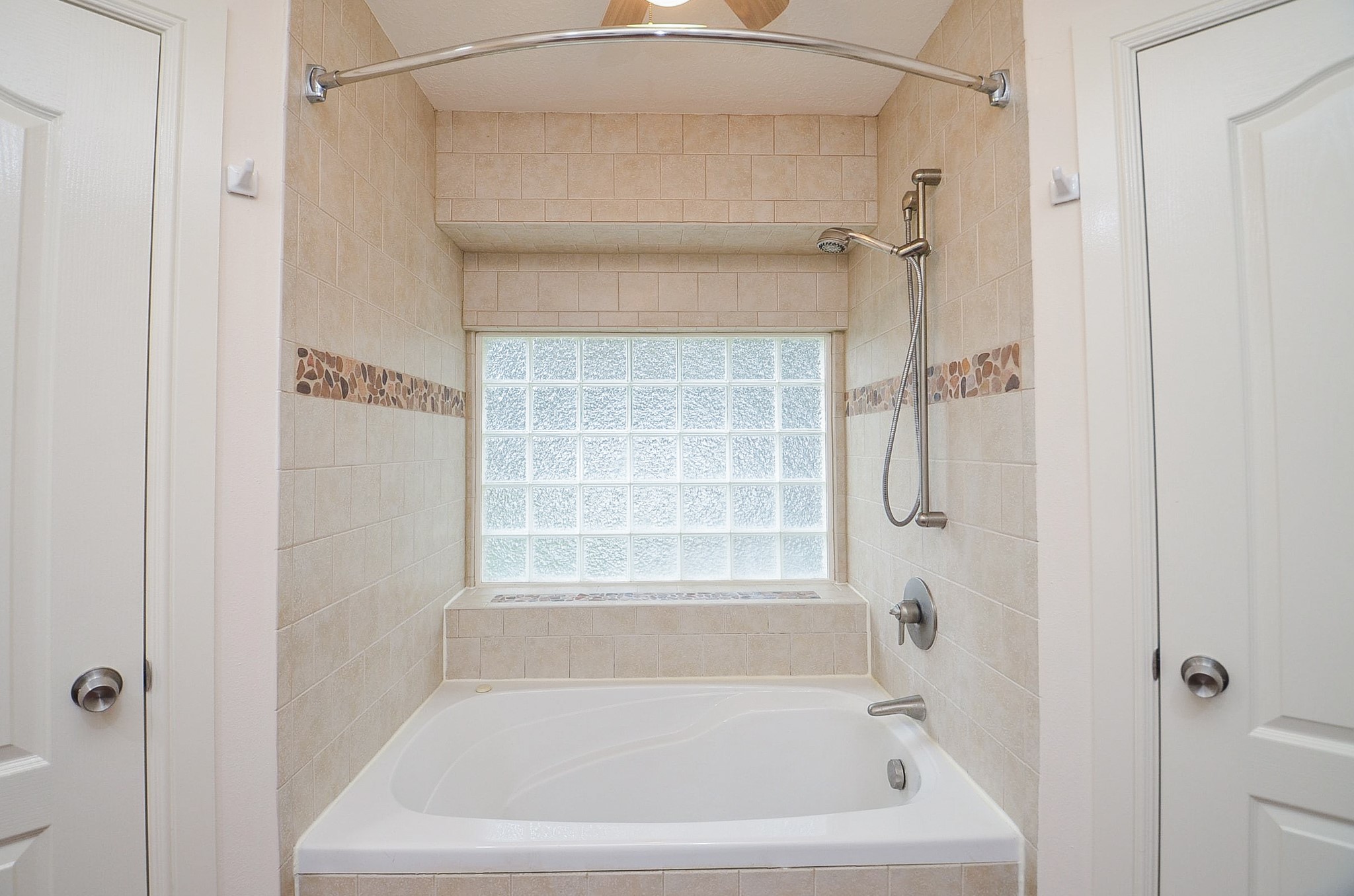 2102 Landcircle Court photo 14