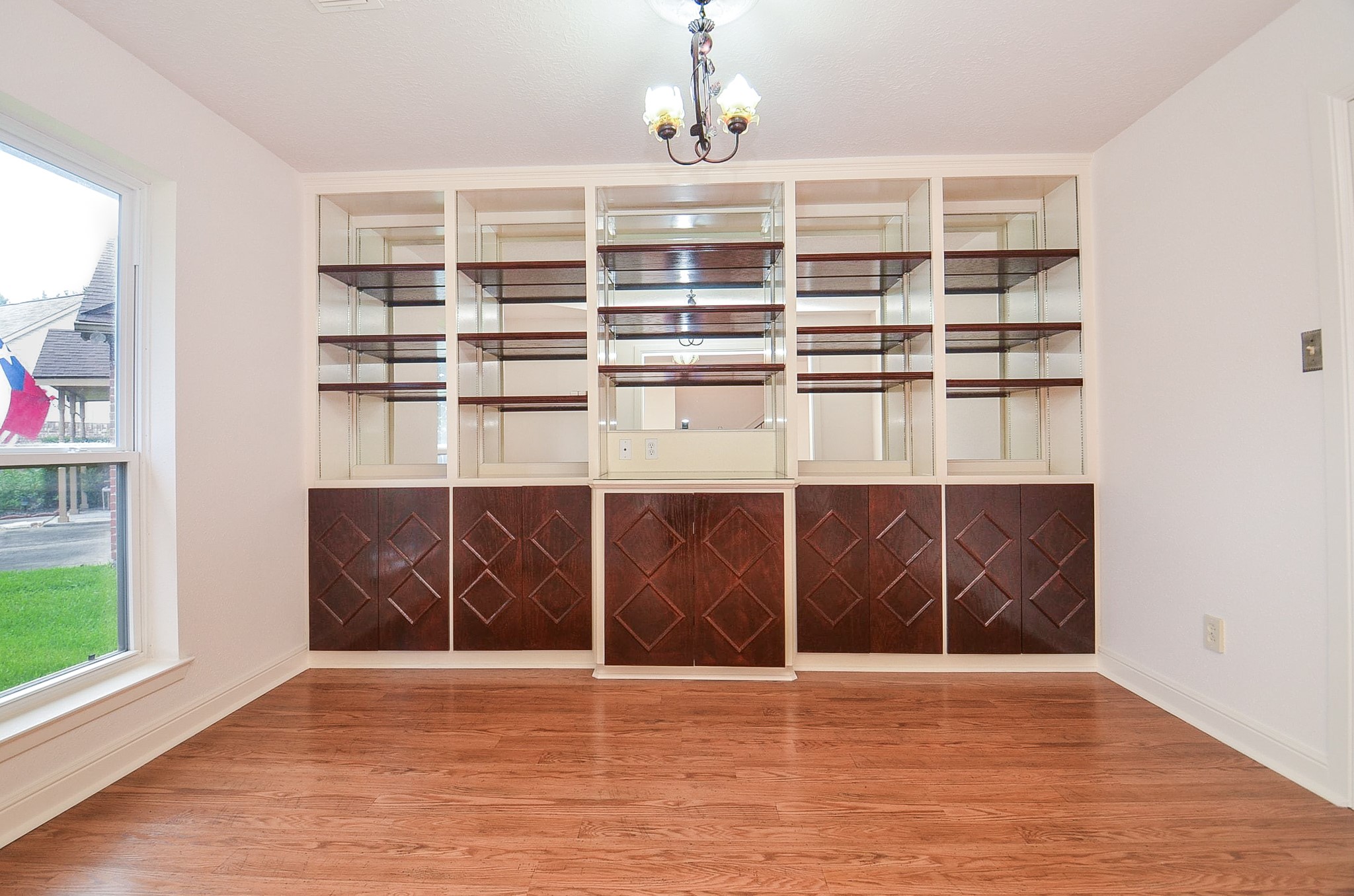 2102 Landcircle Court photo 7