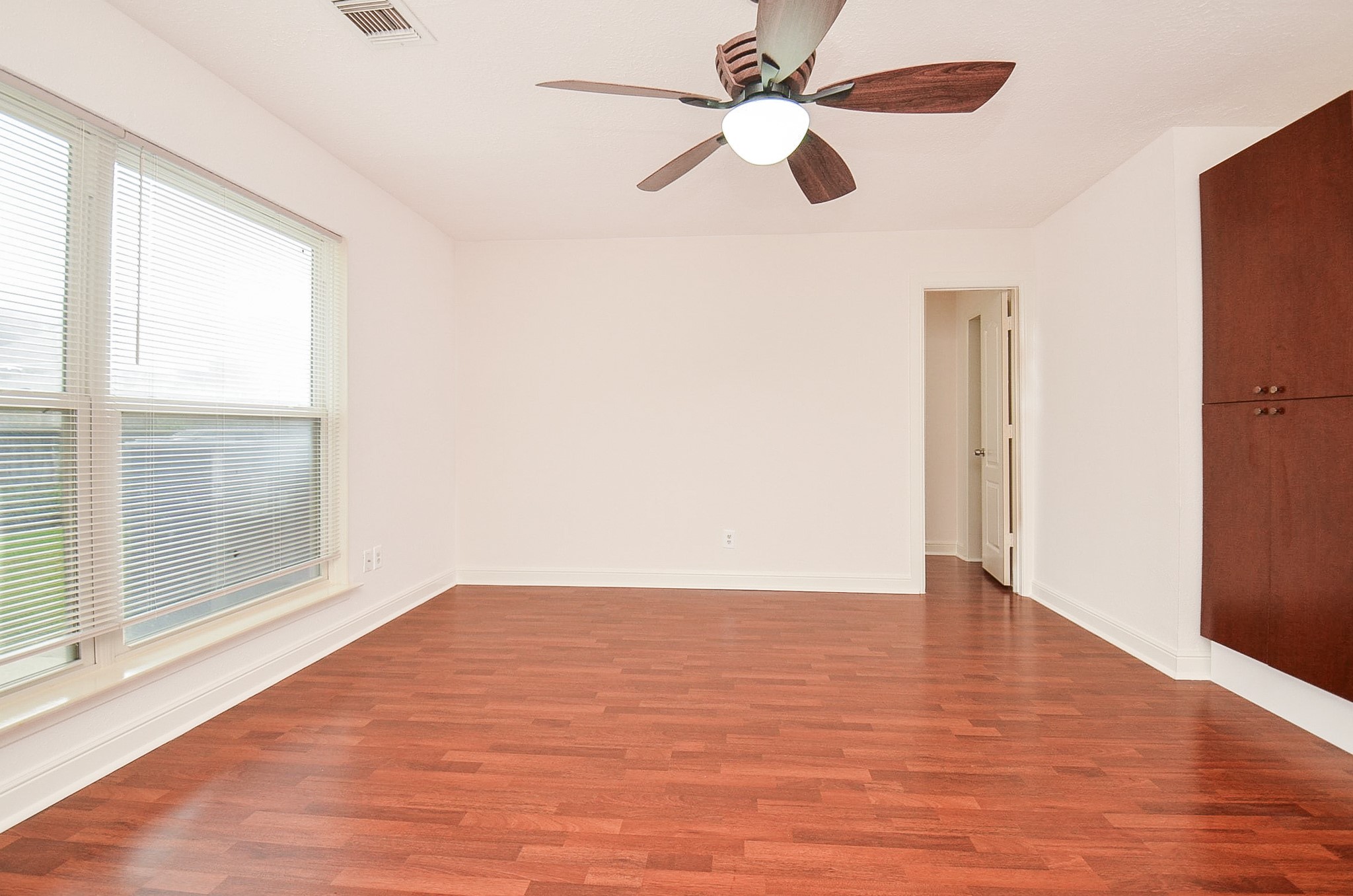 2102 Landcircle Court photo 10