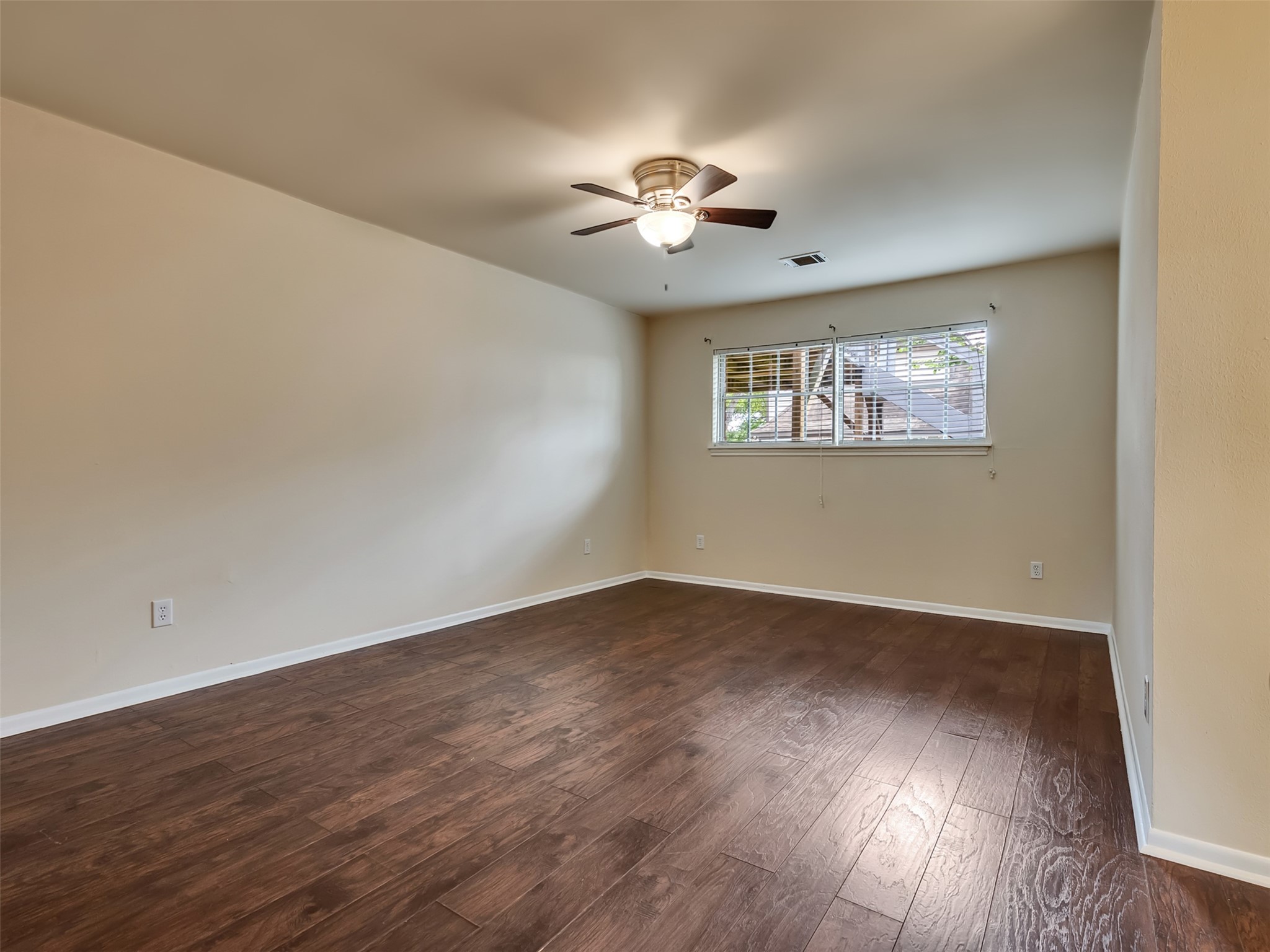 7814 Knob Hill Avenue photo 23