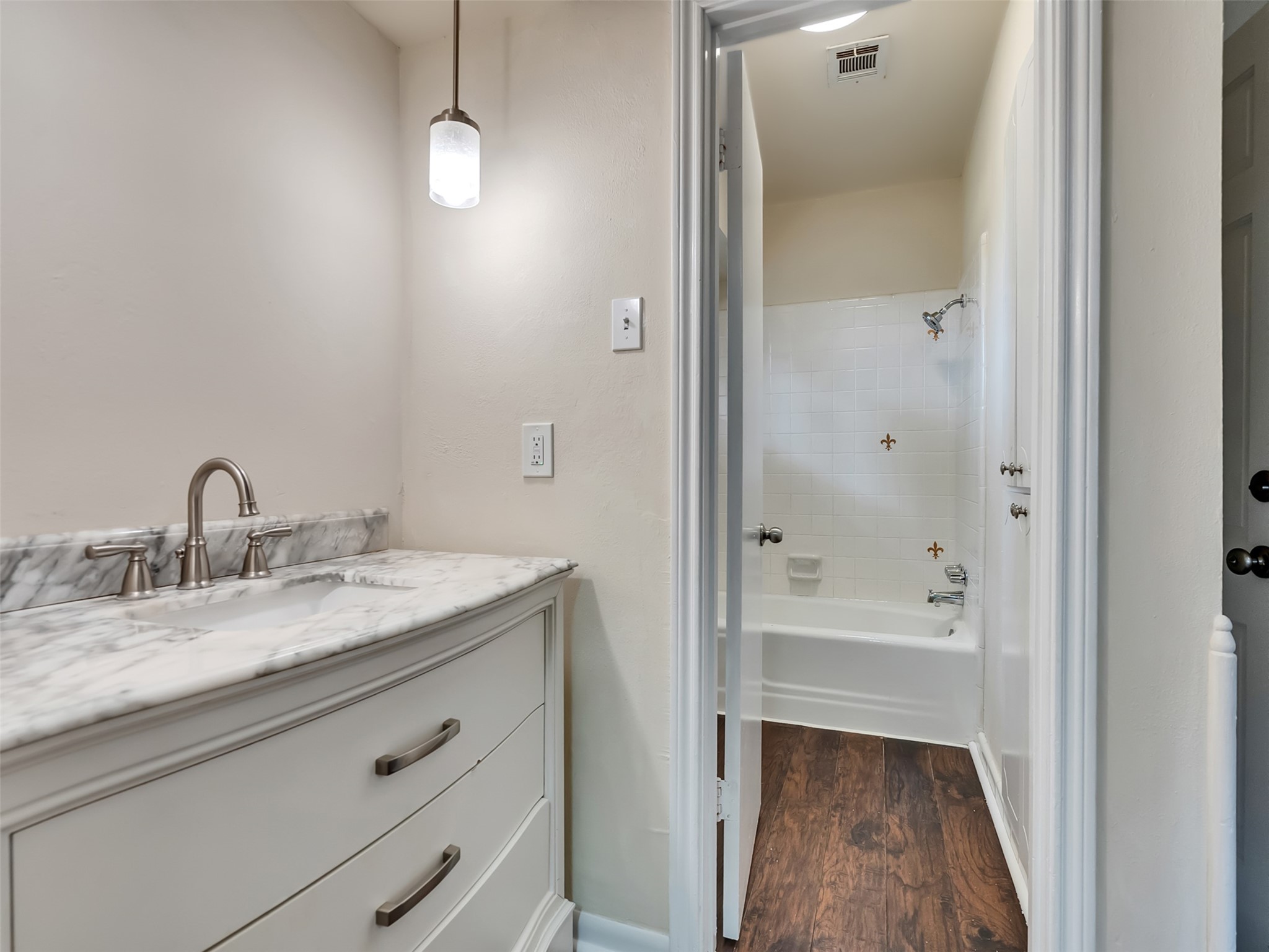 7814 Knob Hill Avenue photo 25