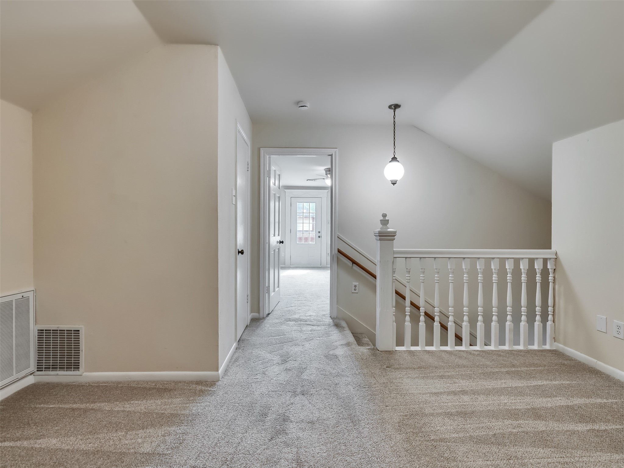 7814 Knob Hill Avenue photo 29
