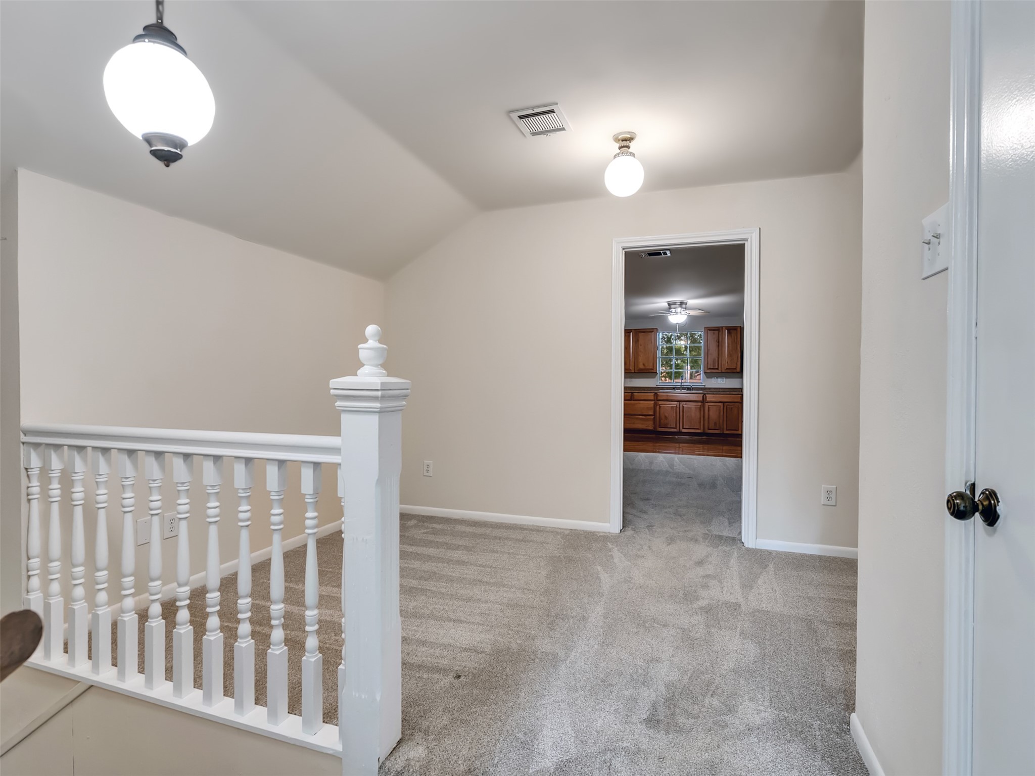 7814 Knob Hill Avenue photo 31