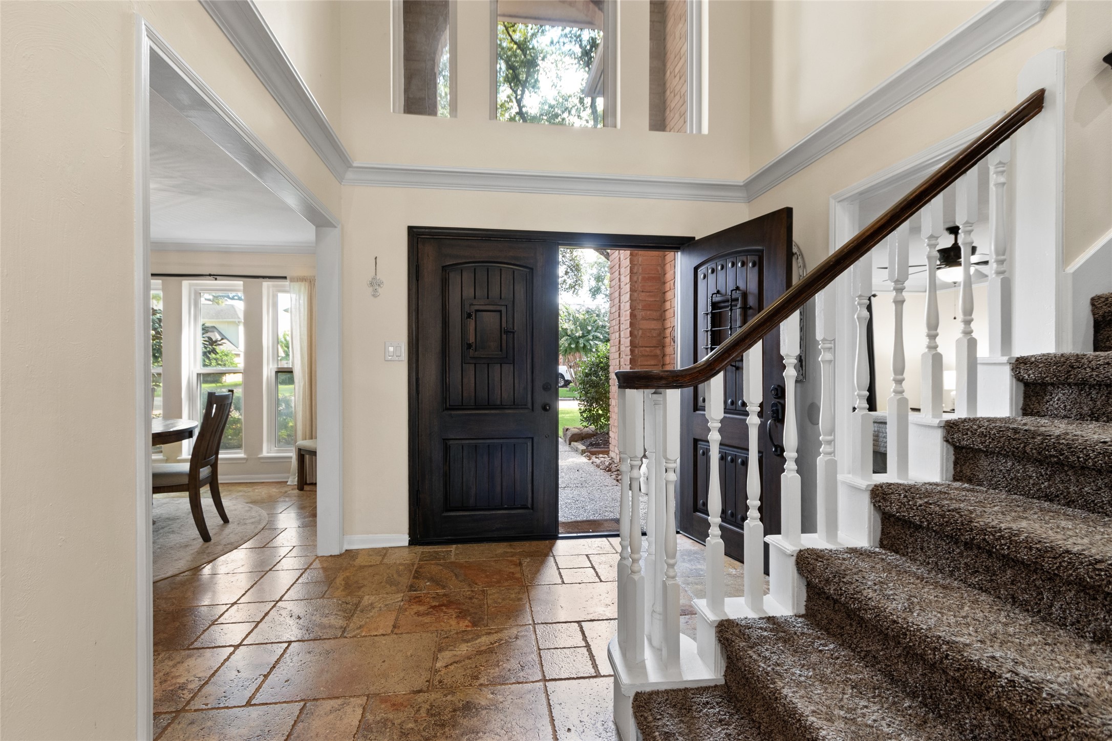 1610 Leatherwood Drive photo 4