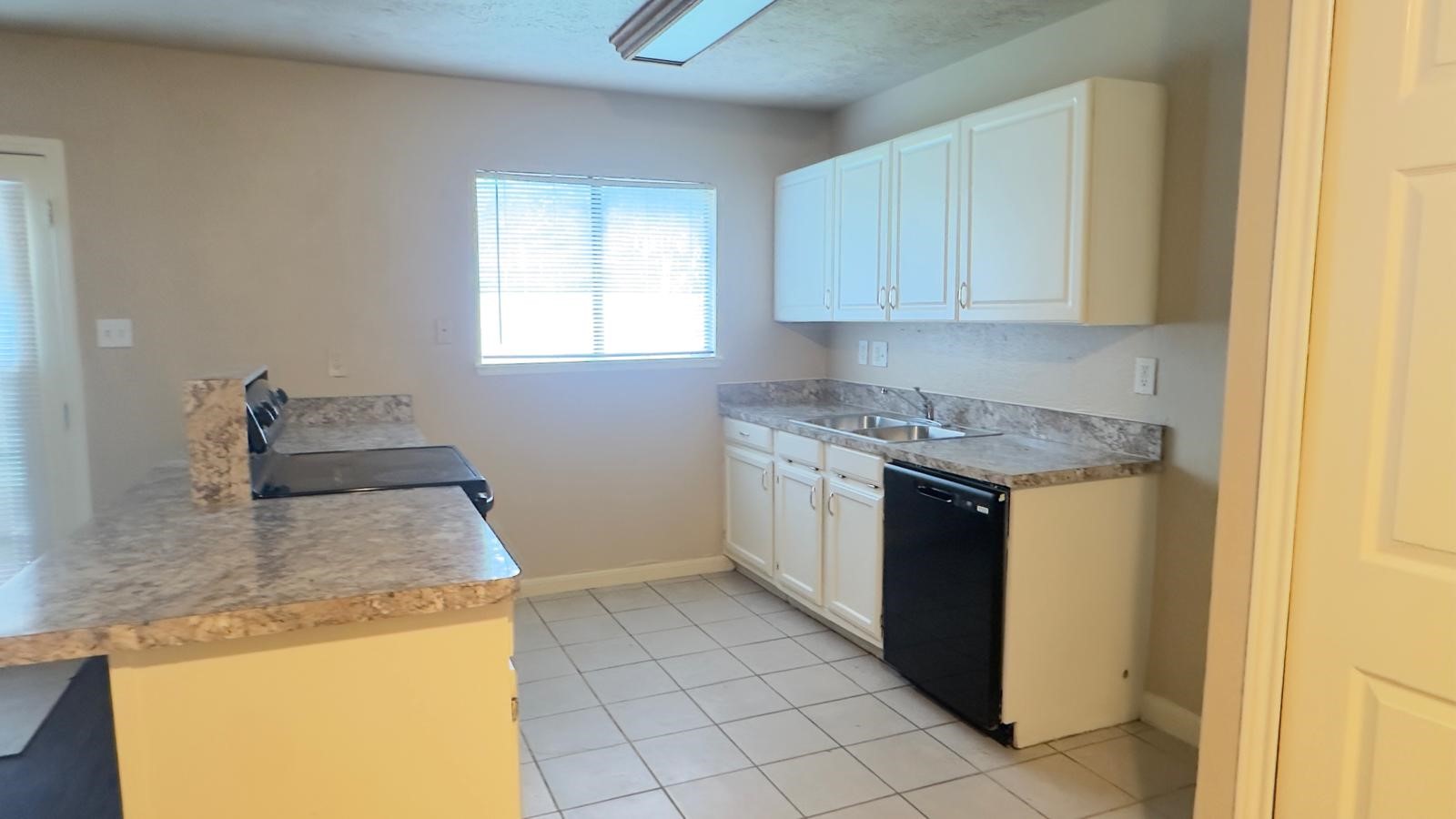 17523 Fieldglen Drive photo 34