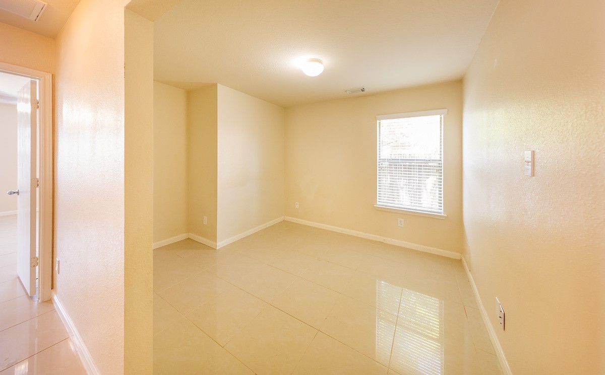 29235 Legends Hill Drive photo 13