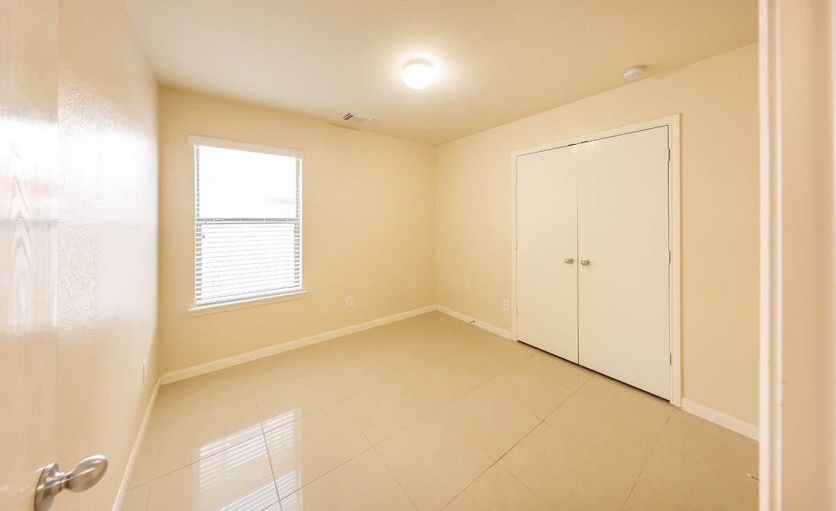 29235 Legends Hill Drive photo 14
