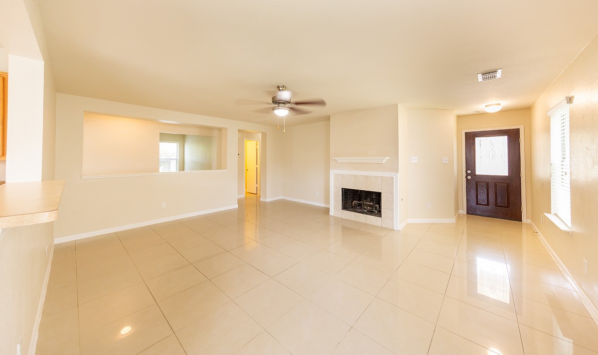 29235 Legends Hill Drive photo 5