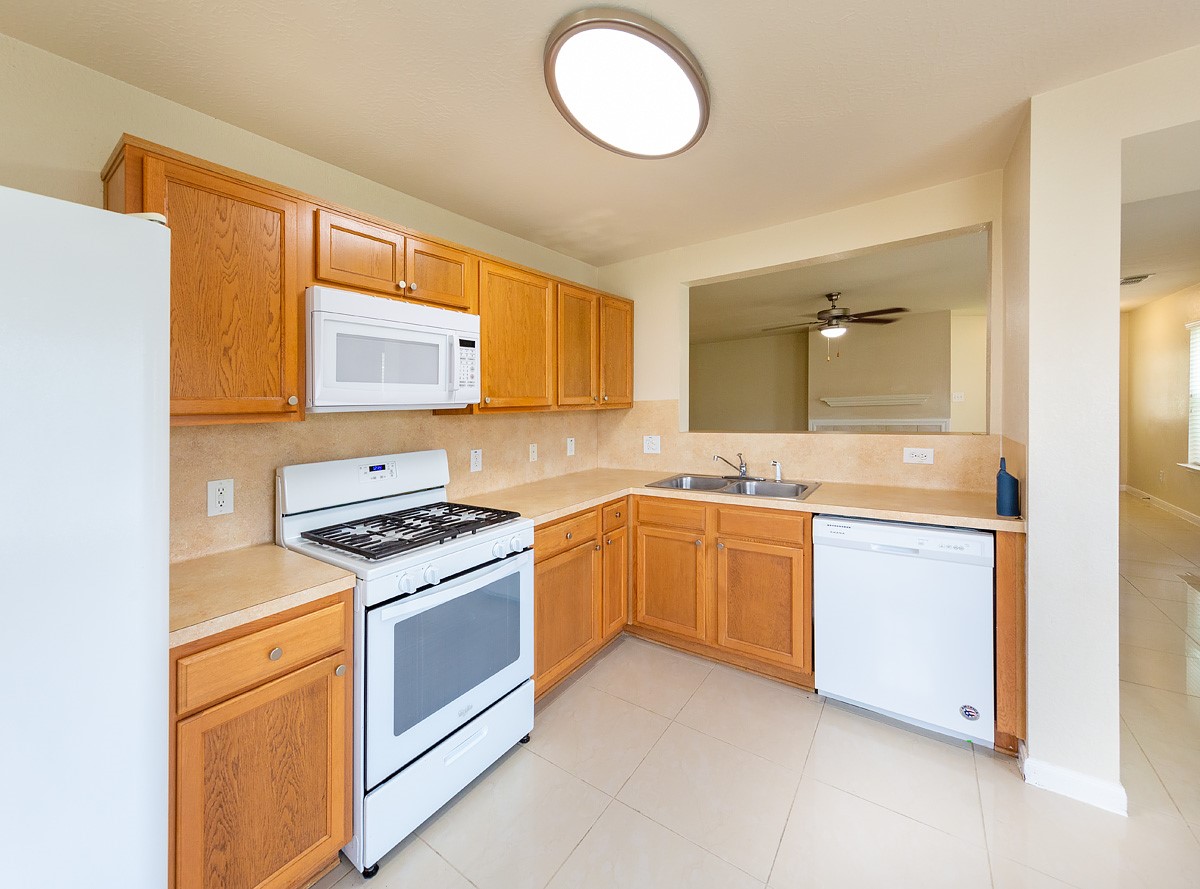 29235 Legends Hill Drive photo 9