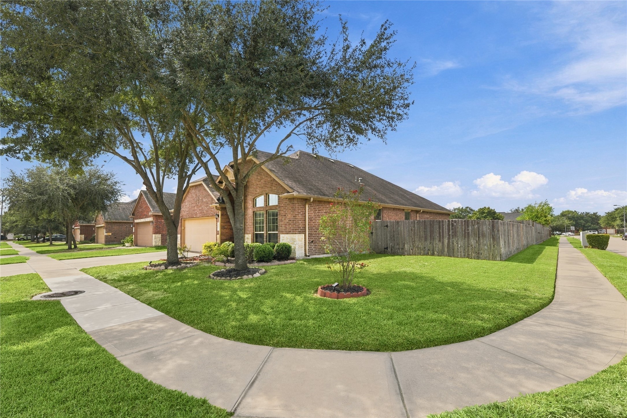 6531 Magellan Manor Drive photo 3