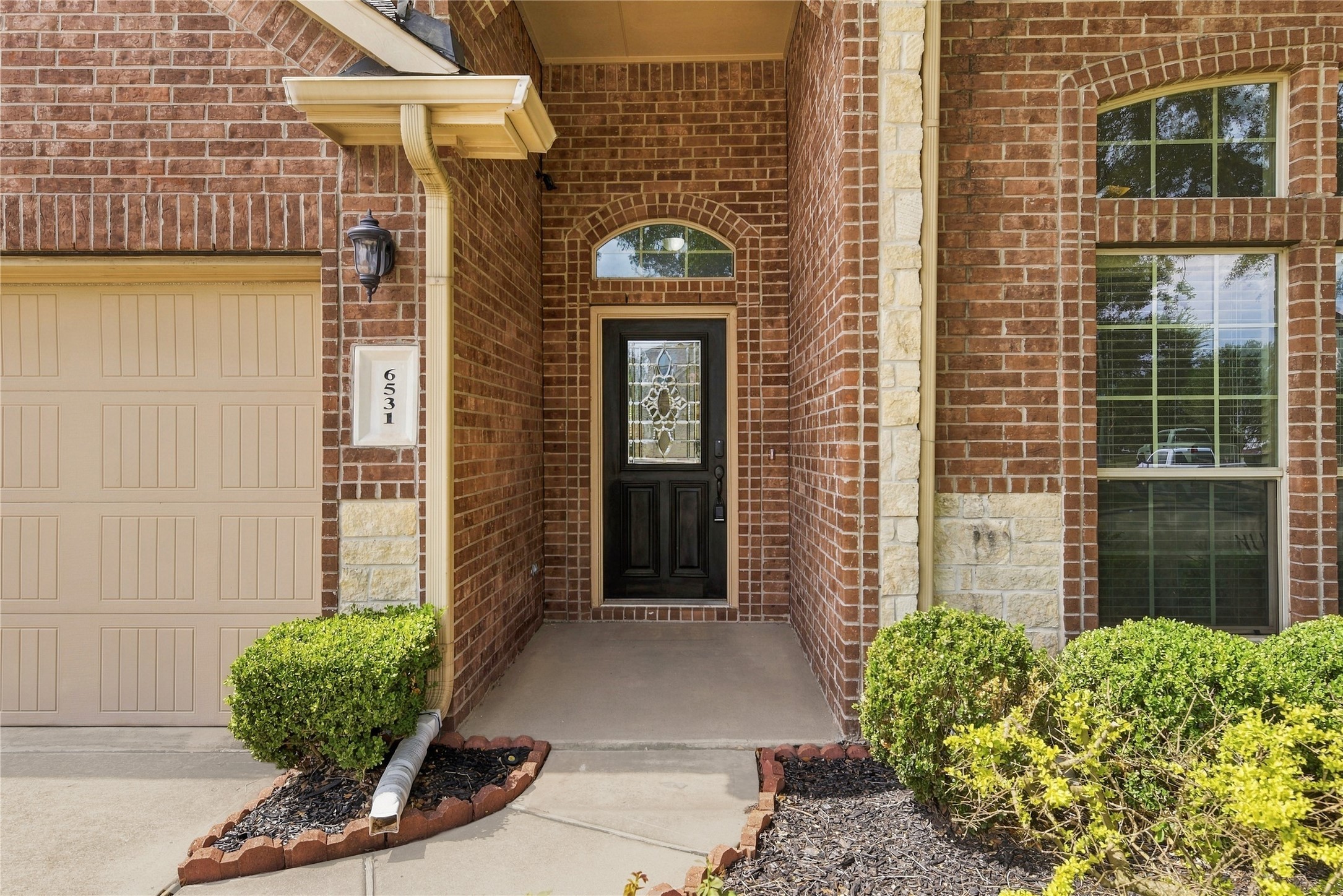 6531 Magellan Manor Drive photo 4