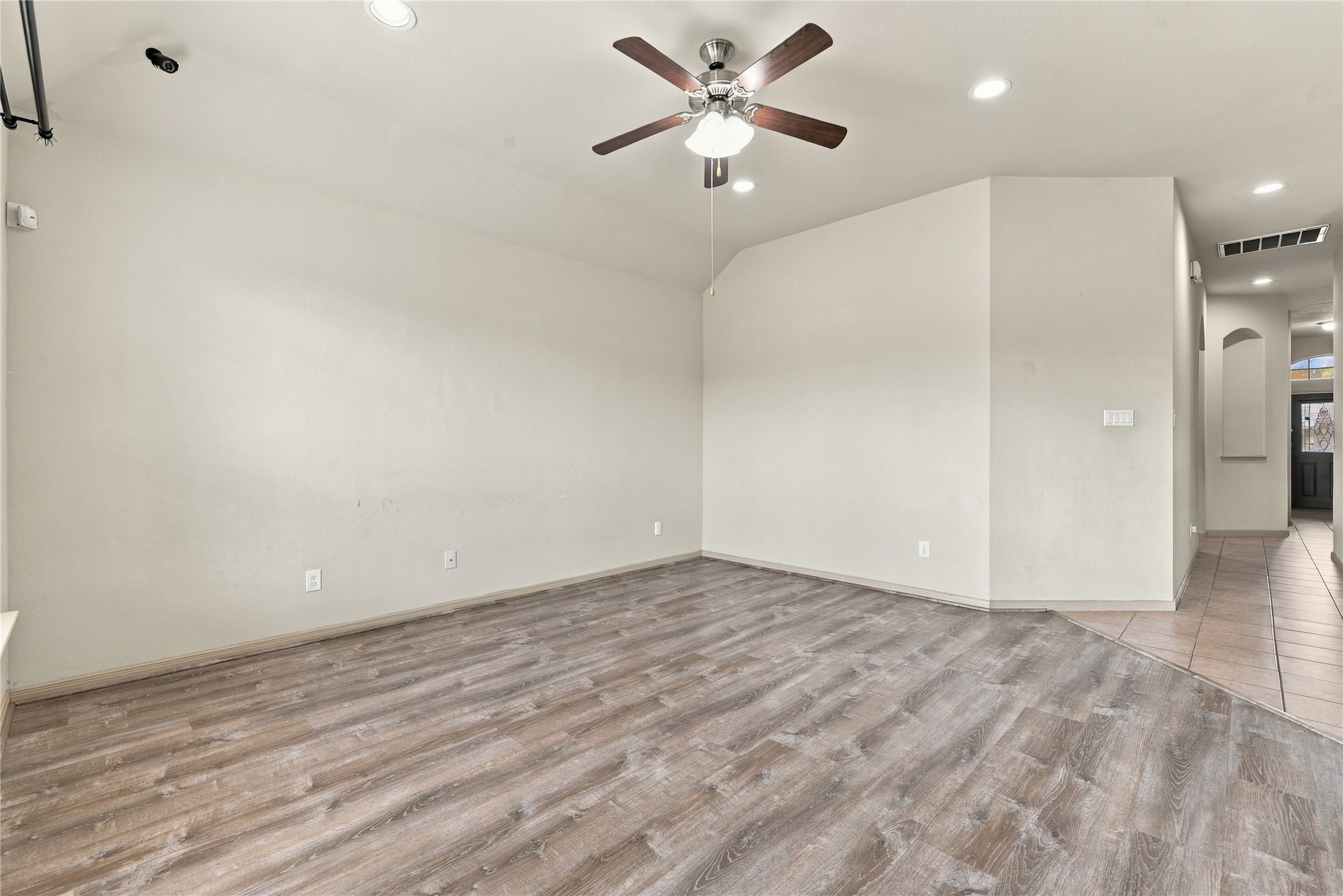 6531 Magellan Manor Drive photo 10