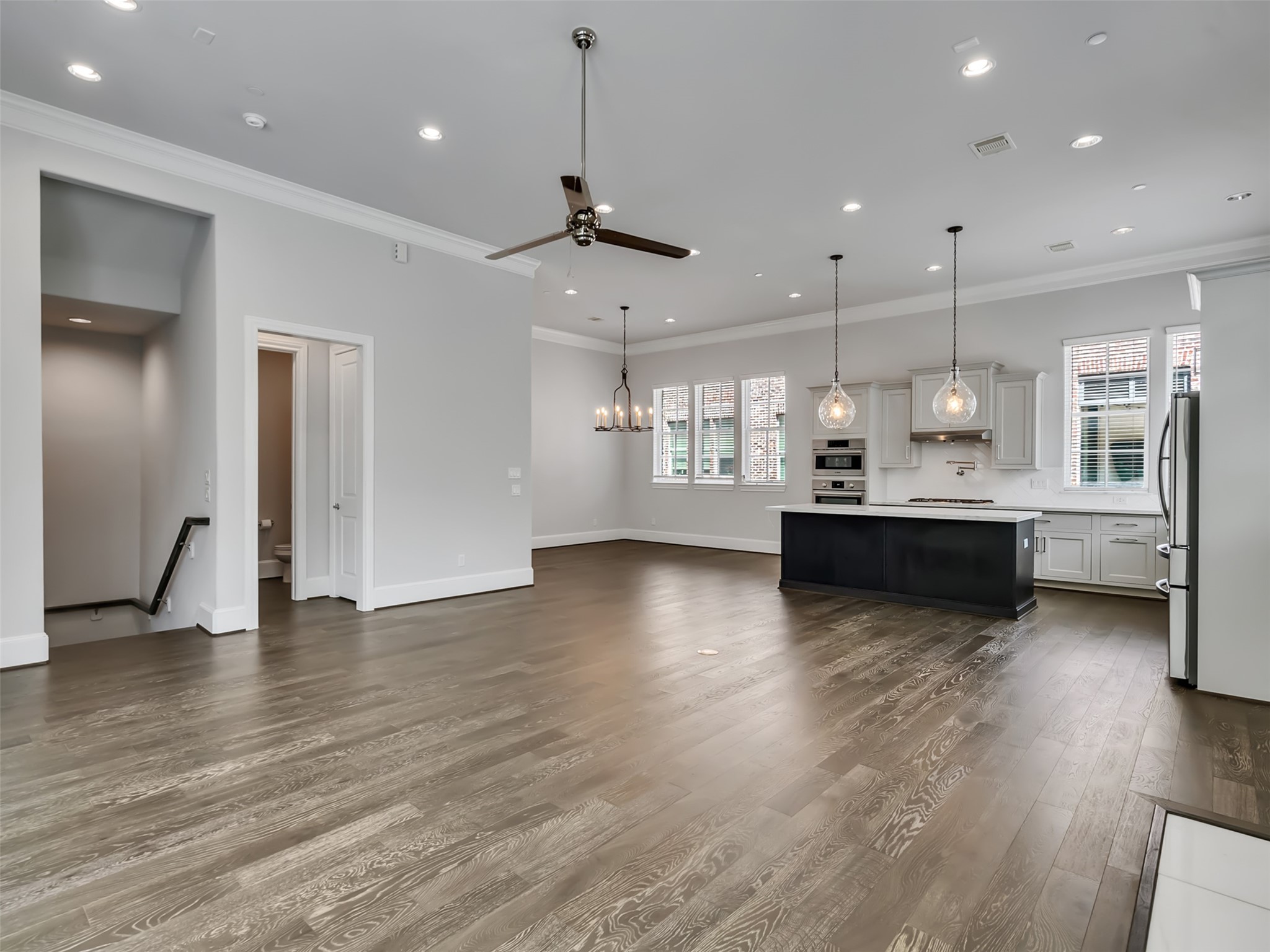 6014 Matthew Oaks Place photo 11