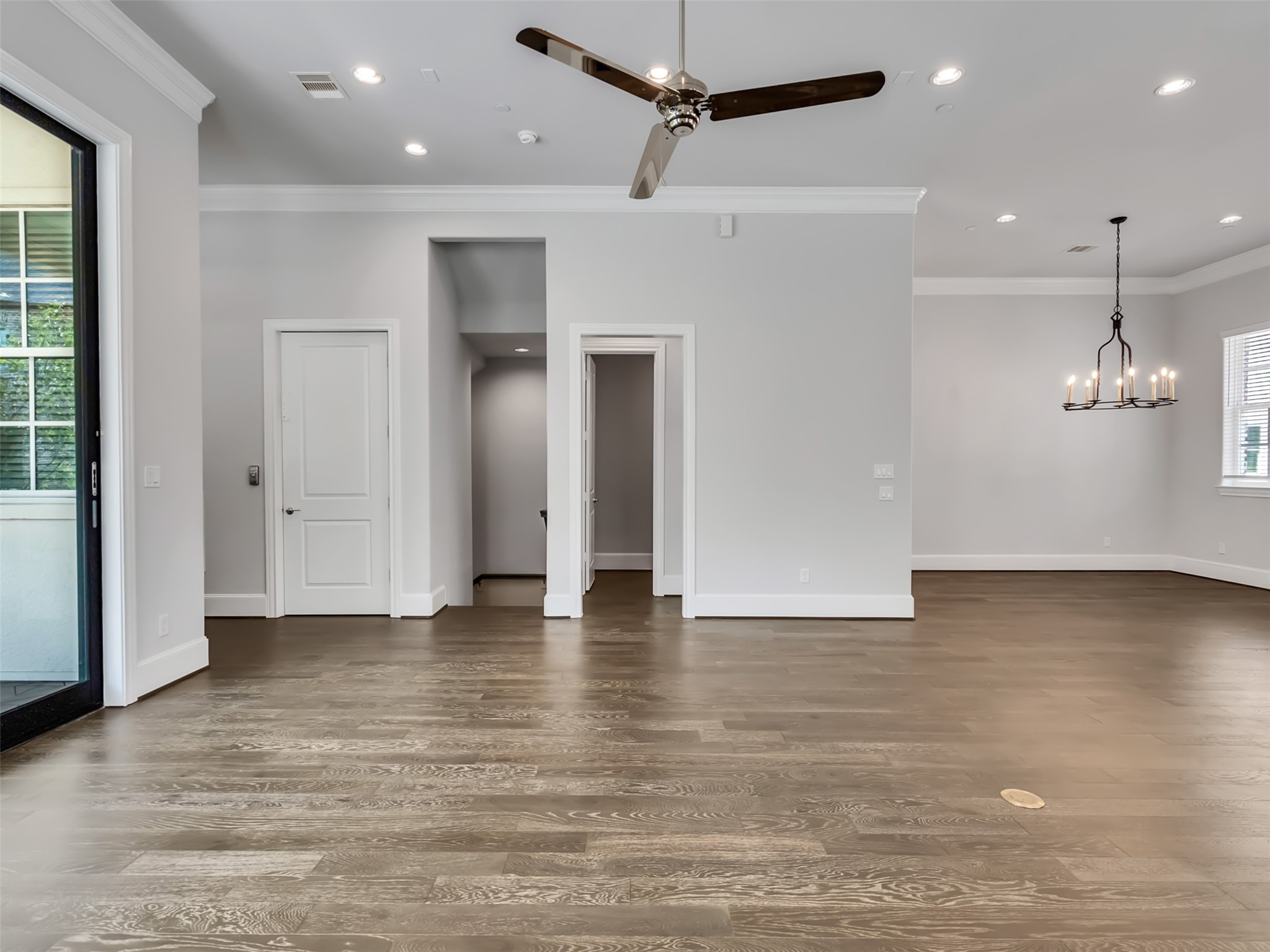 6014 Matthew Oaks Place photo 12