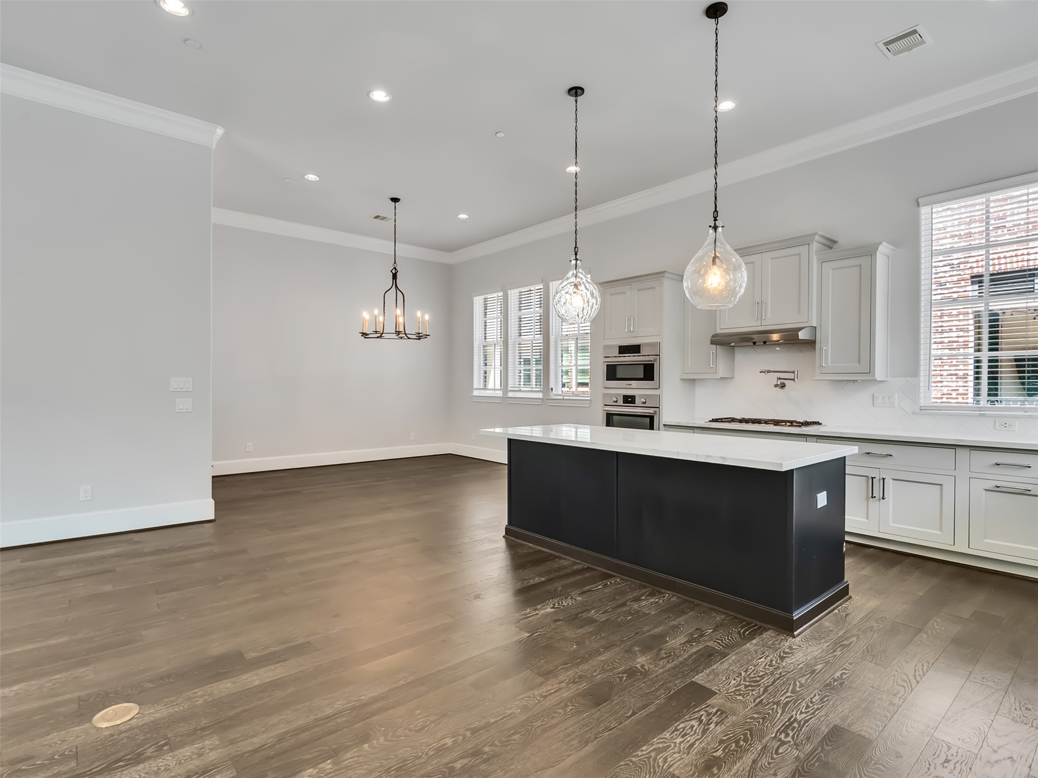 6014 Matthew Oaks Place photo 17