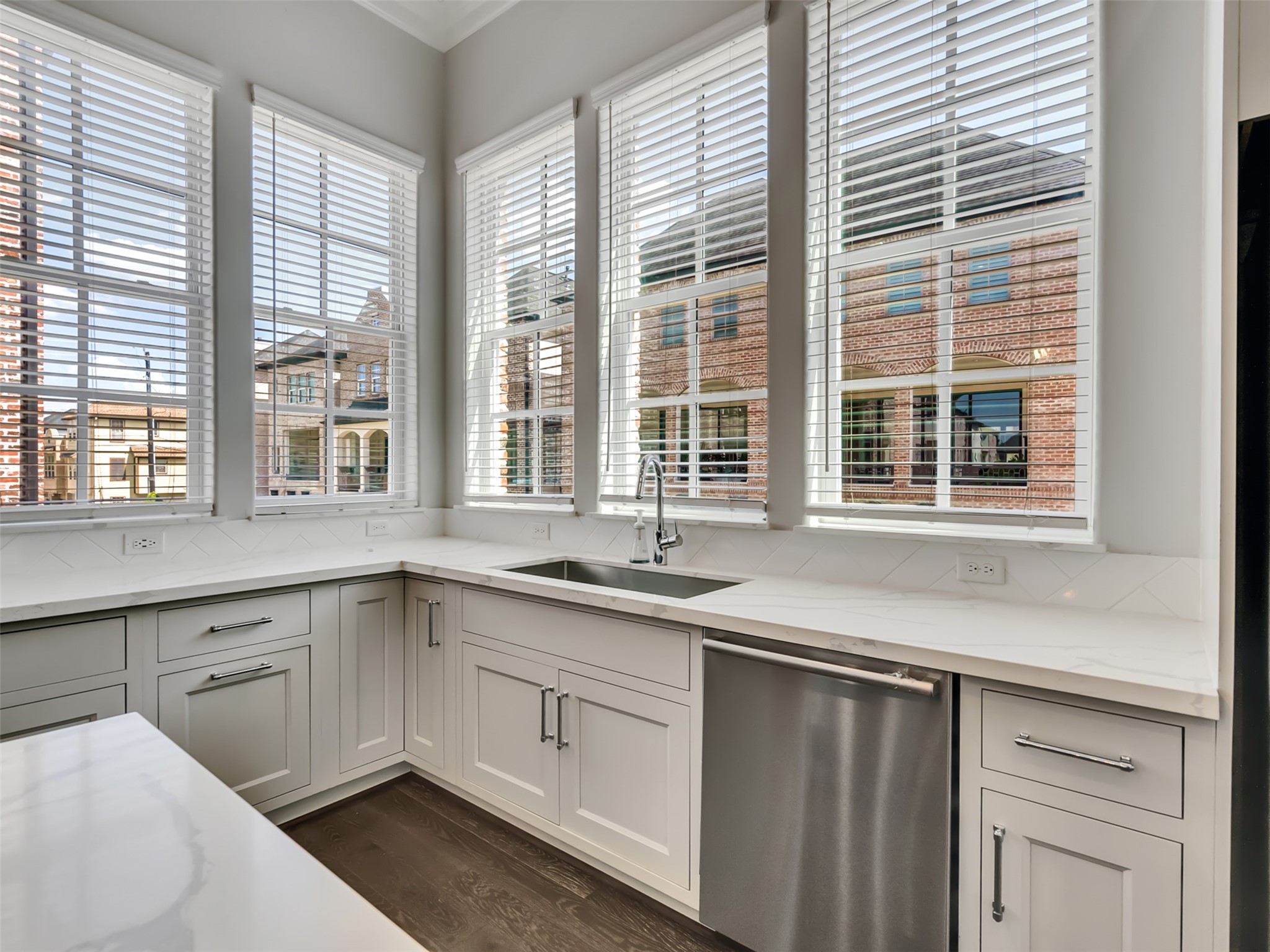 6014 Matthew Oaks Place photo 25