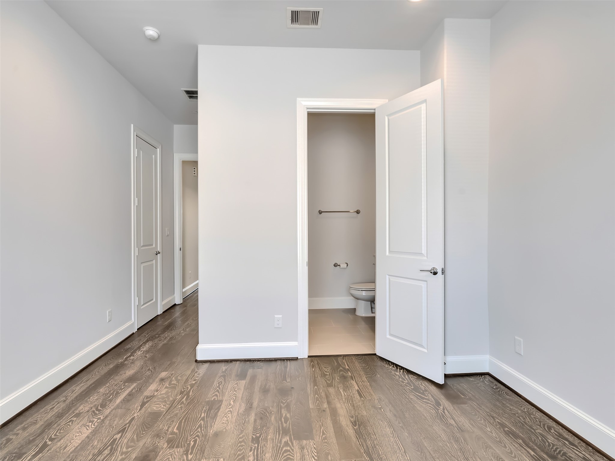 6014 Matthew Oaks Place photo 32