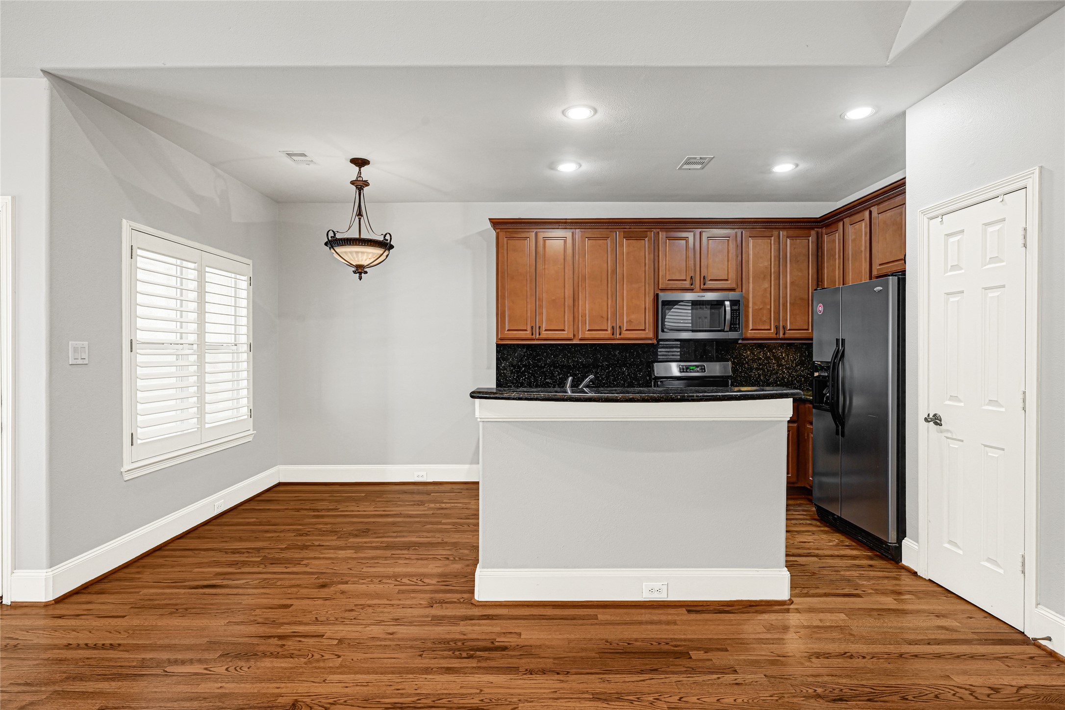 5206 Washington Avenue photo 11
